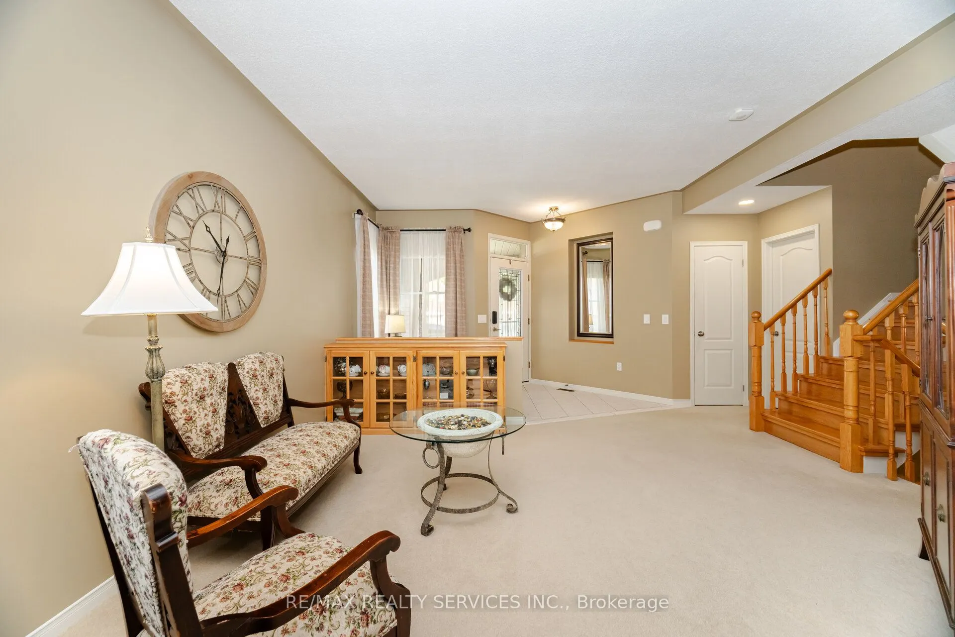 8 Inwood Place