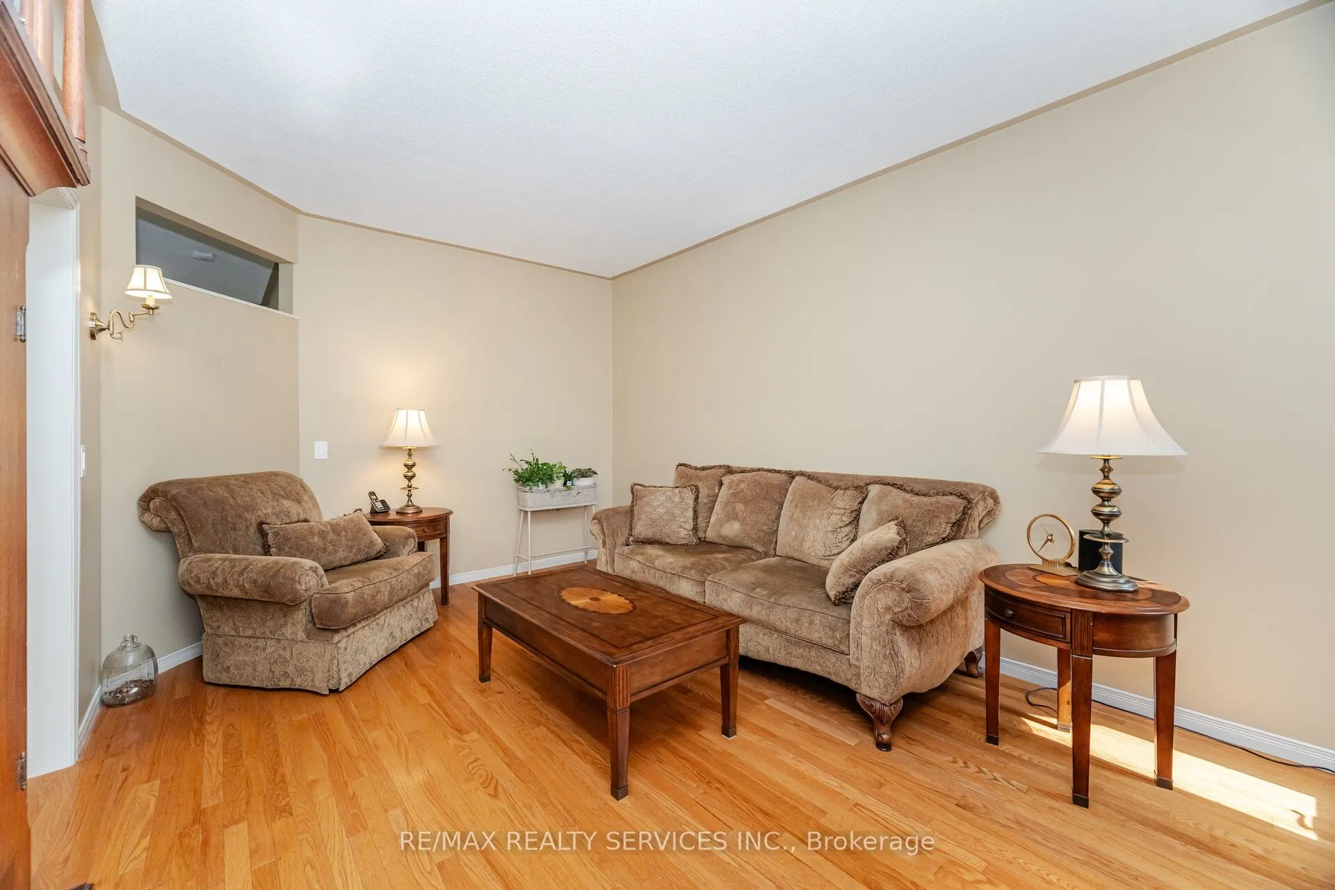 8 Inwood Place