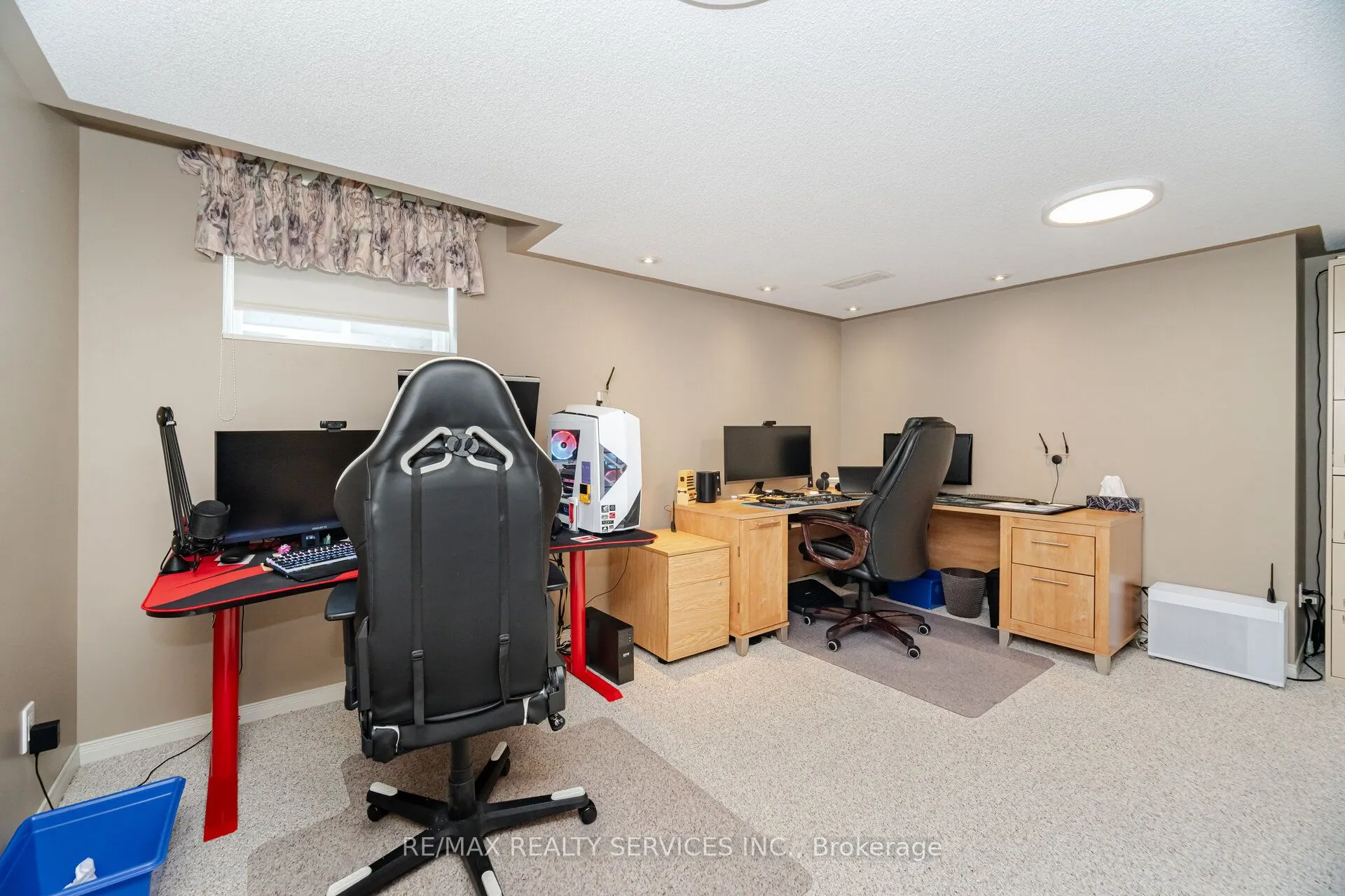 8 Inwood Place