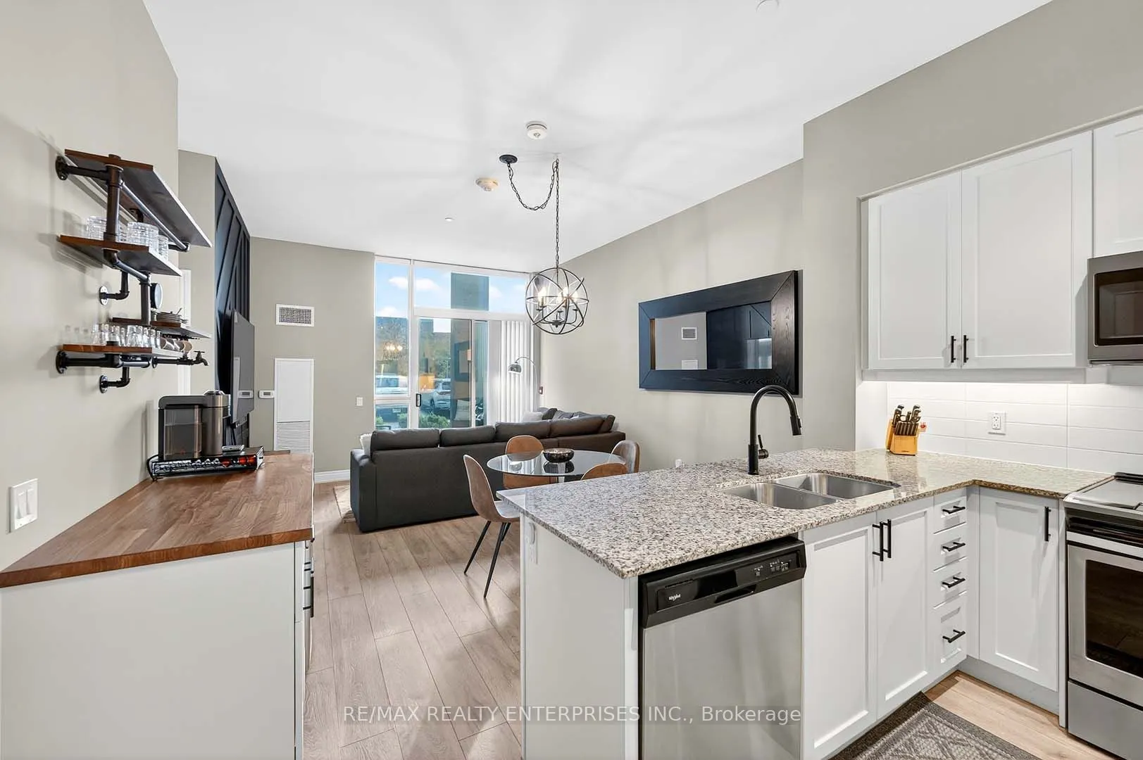 1050 Main Street E, #114