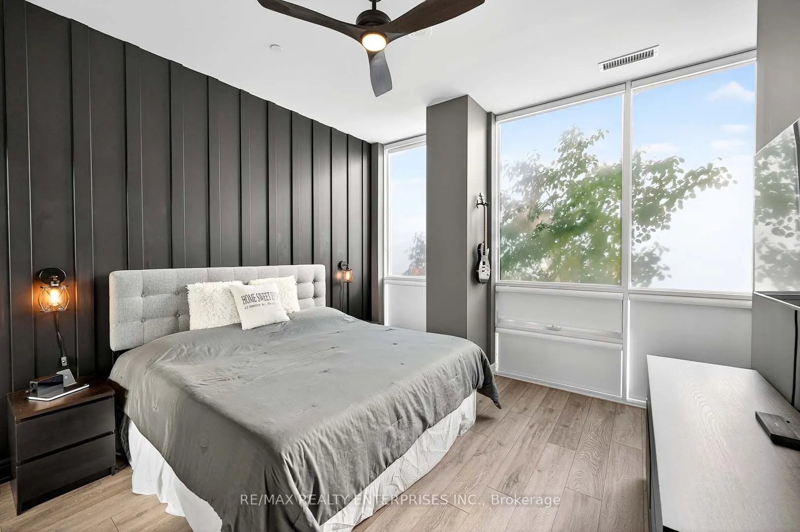 1050 Main Street E, #114