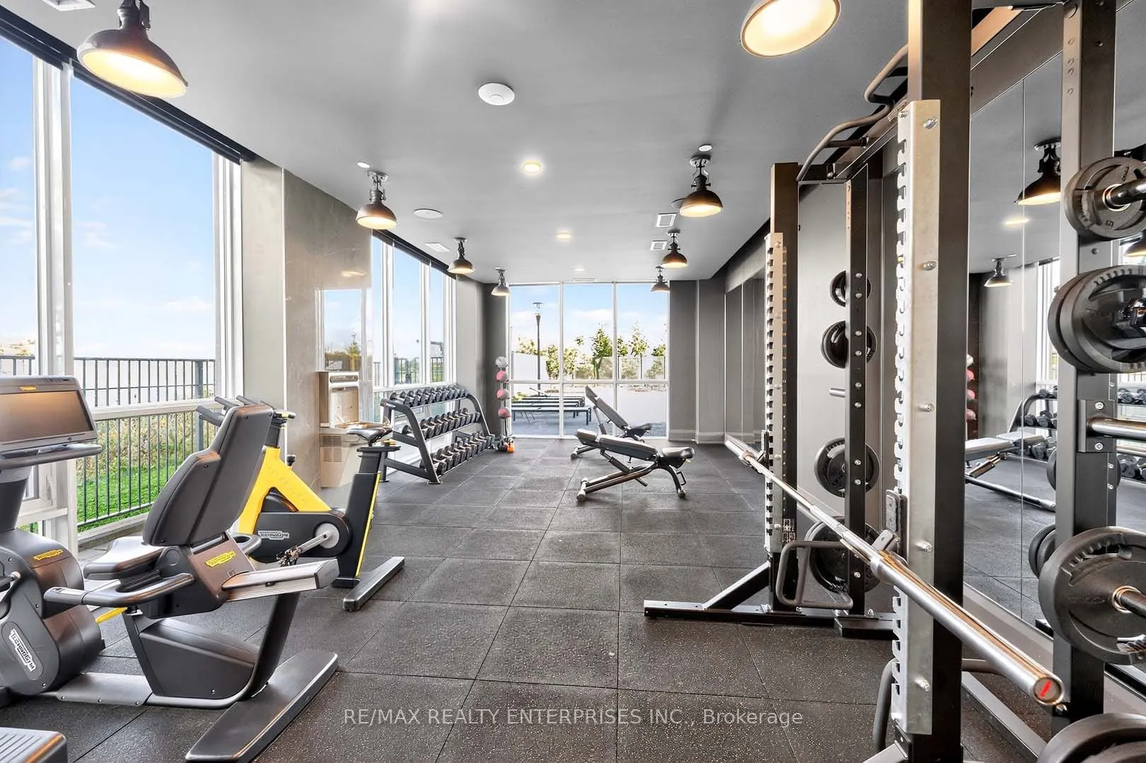 1050 Main Street E, #114