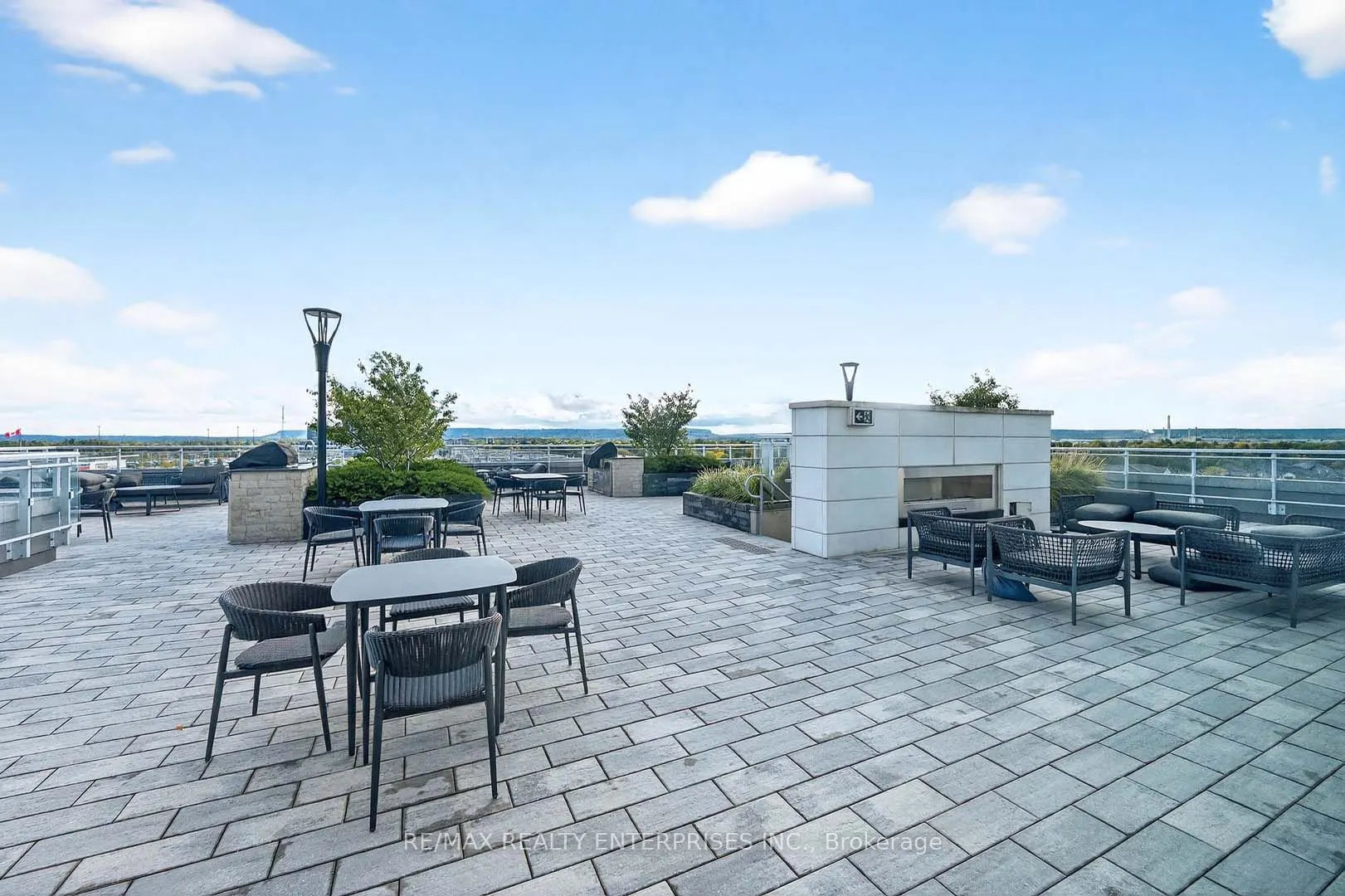 1050 Main Street E, #114