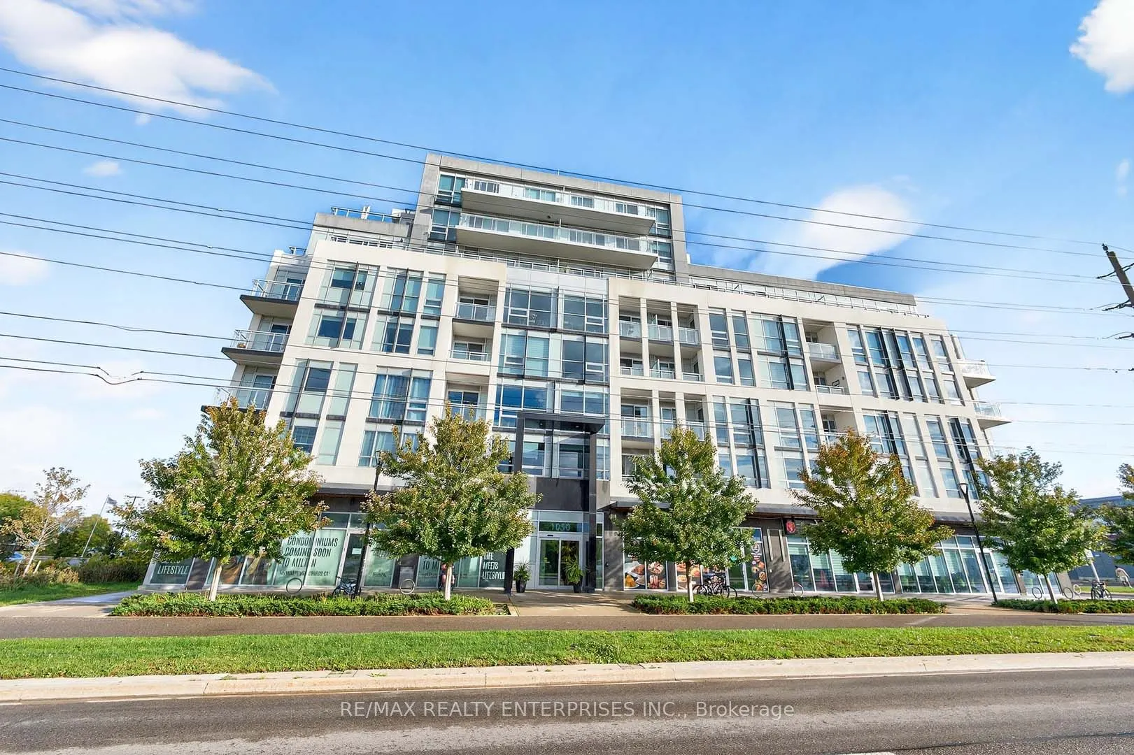 1050 Main Street E, #114