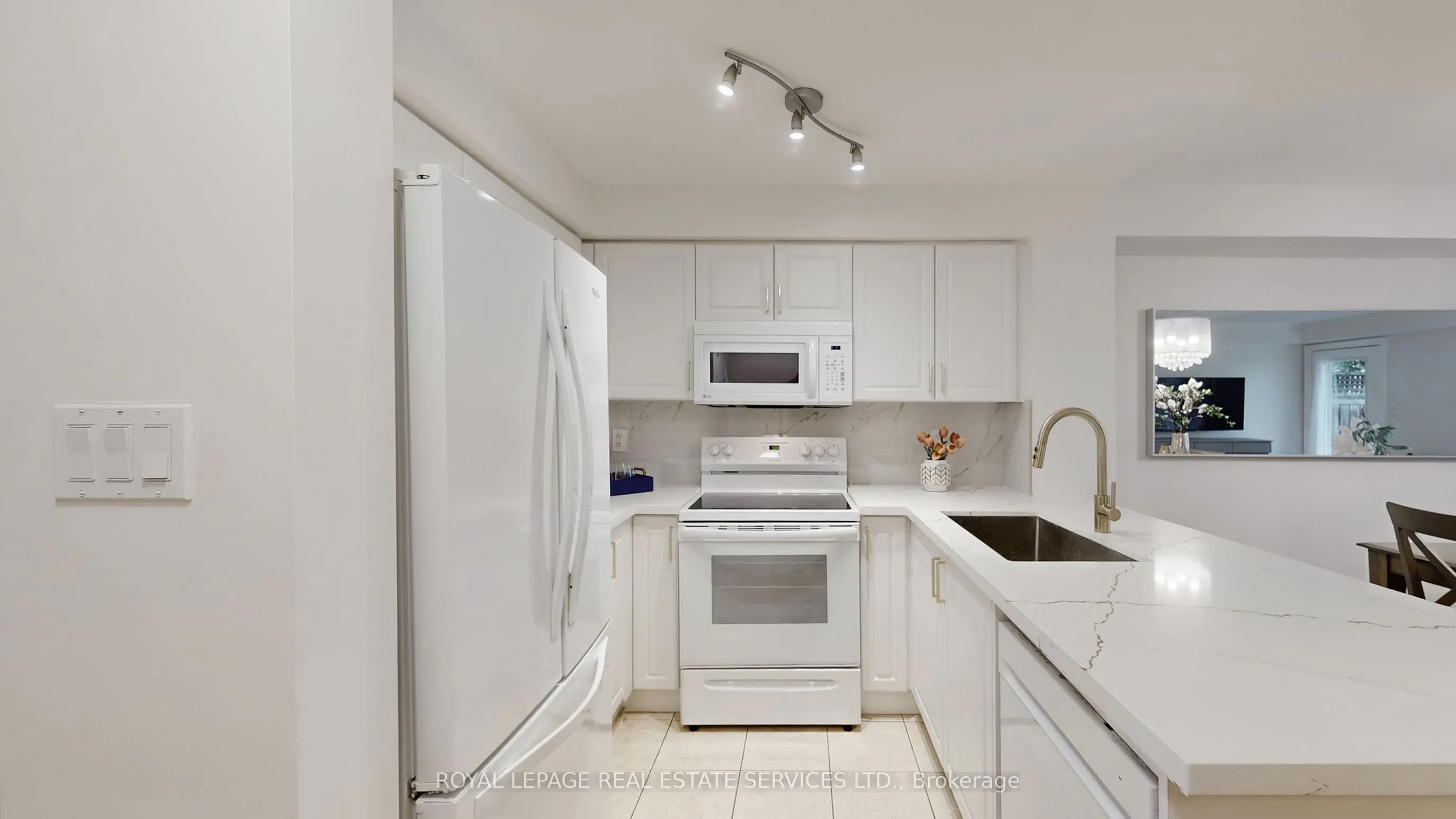 5050 Intrepid Drive, #4
