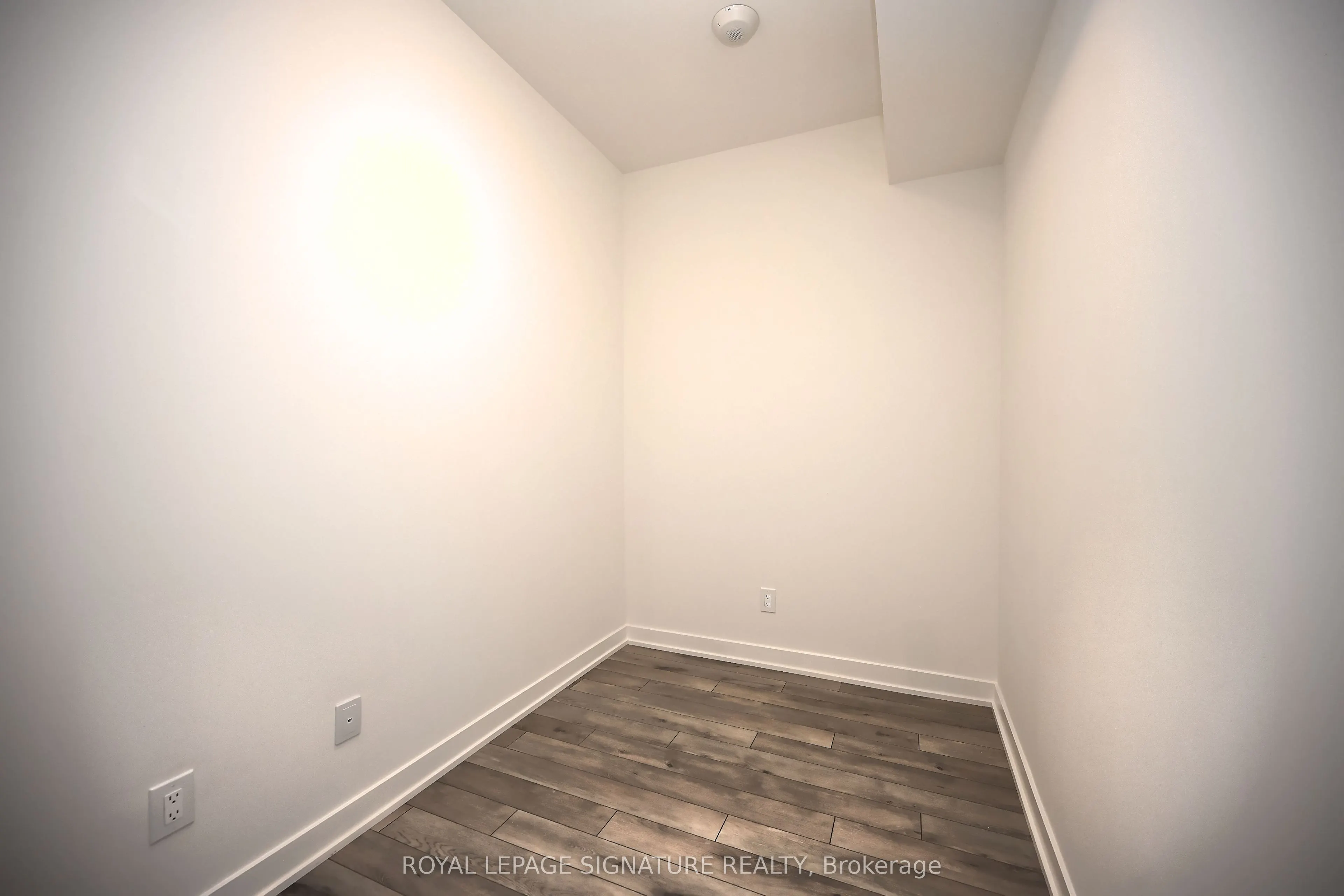 3079 Trafalgar Road
