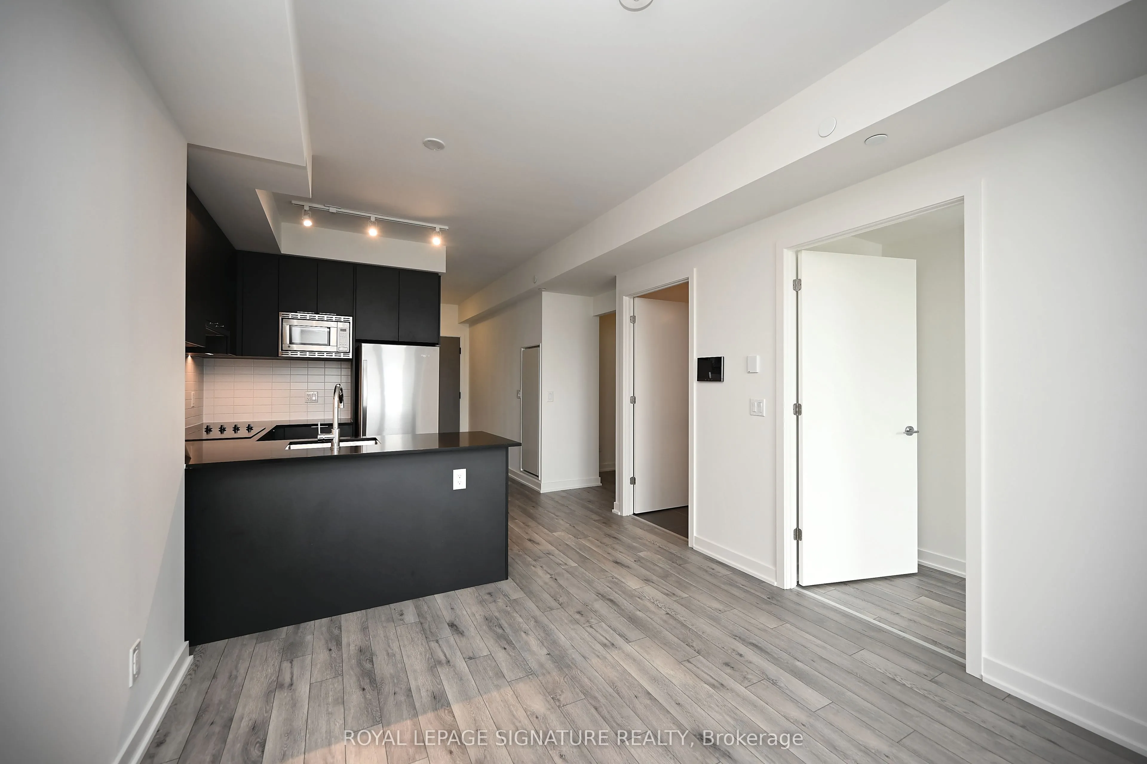3079 Trafalgar Road