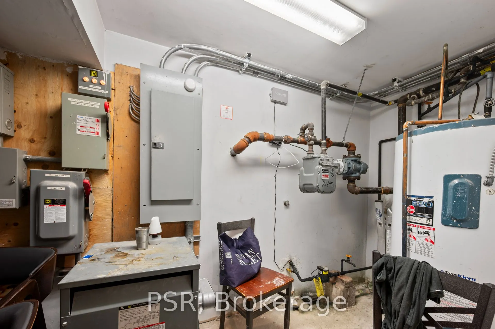 1508 Queen Street W