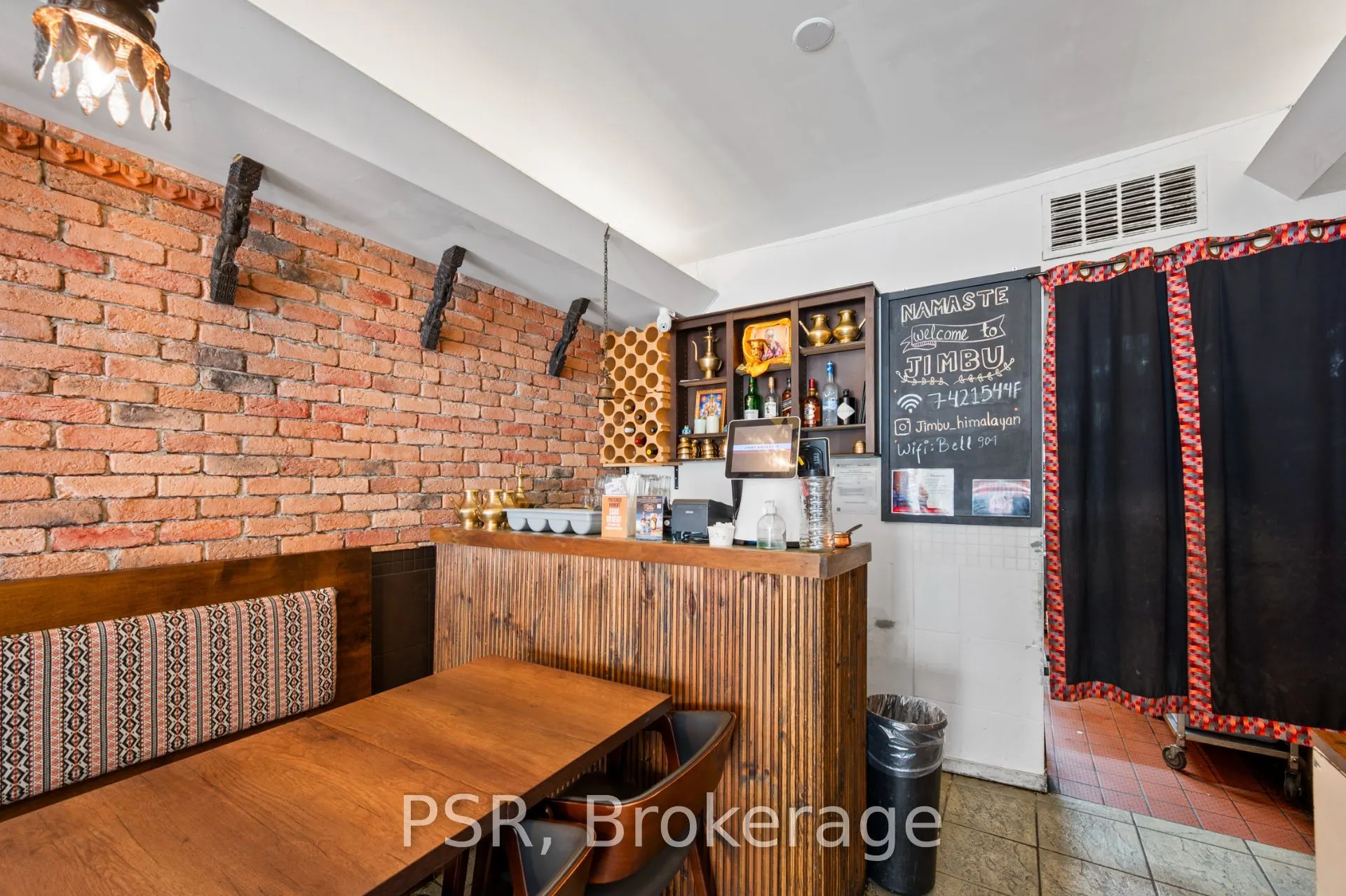 1508 Queen Street W