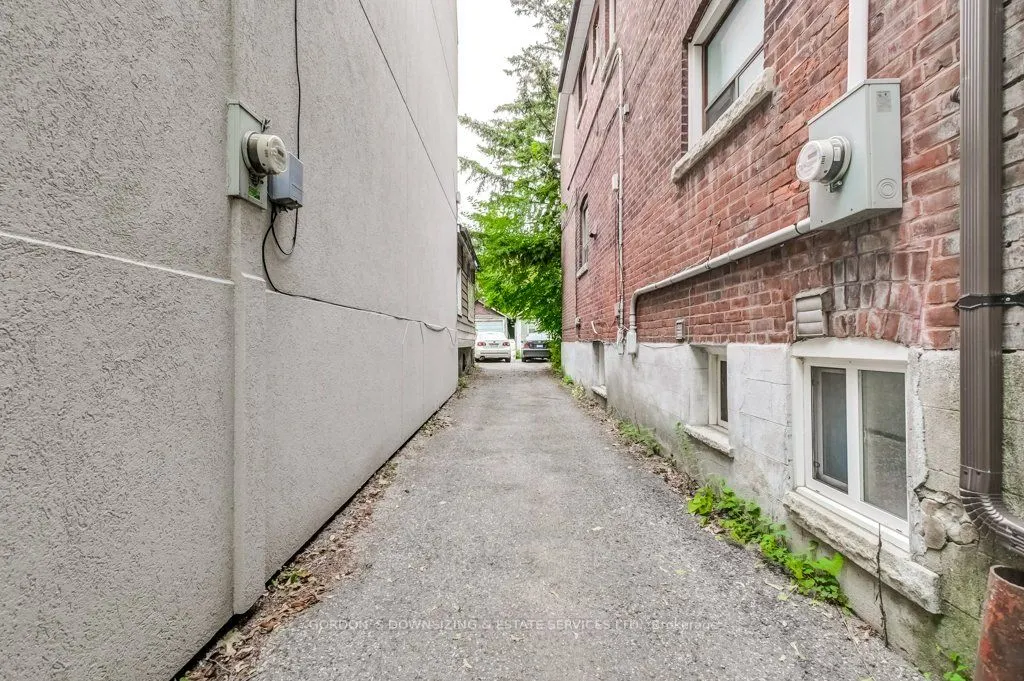 112 Wright Avenue