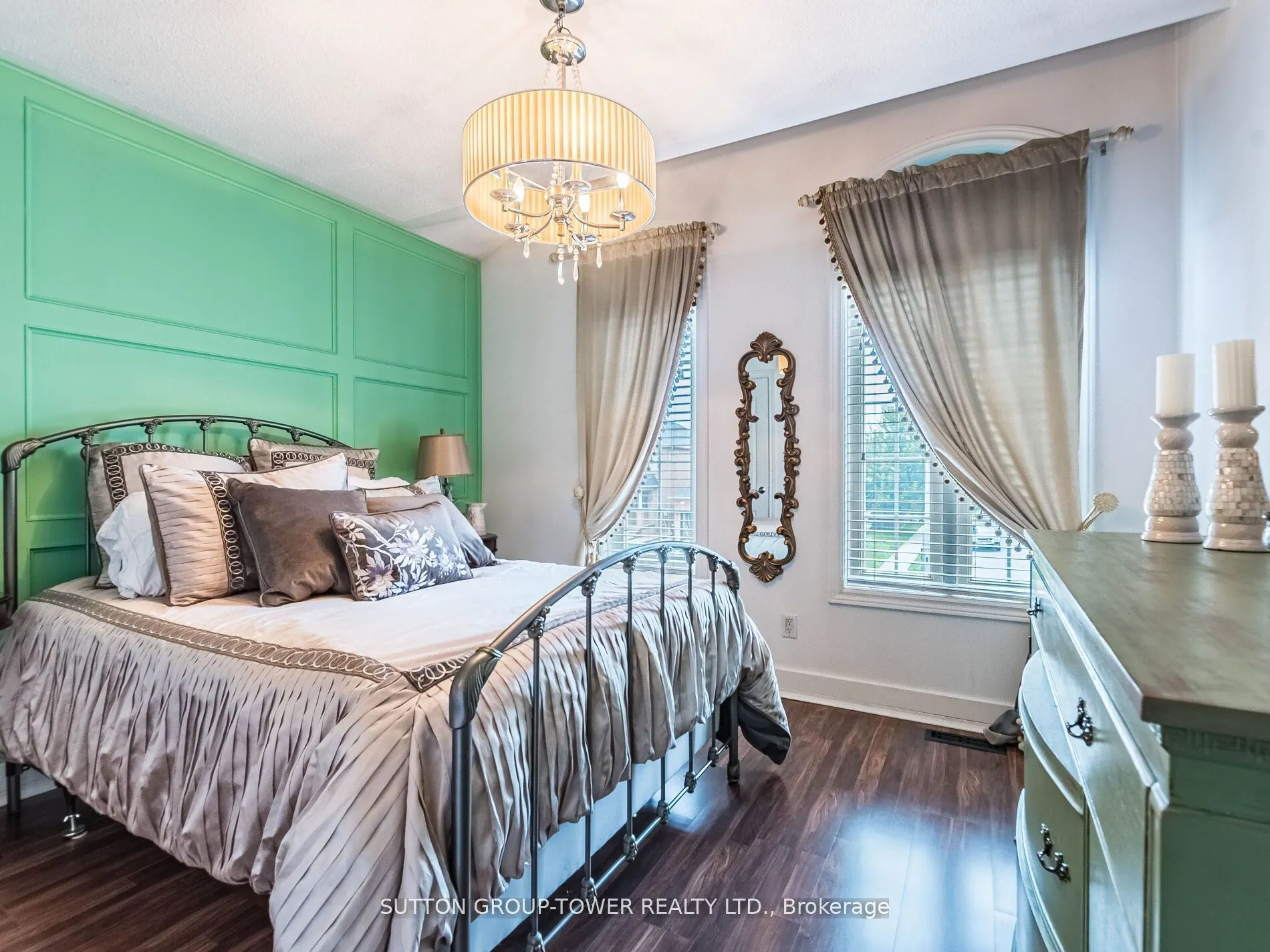 5224 Churchill Meadows Boulevard