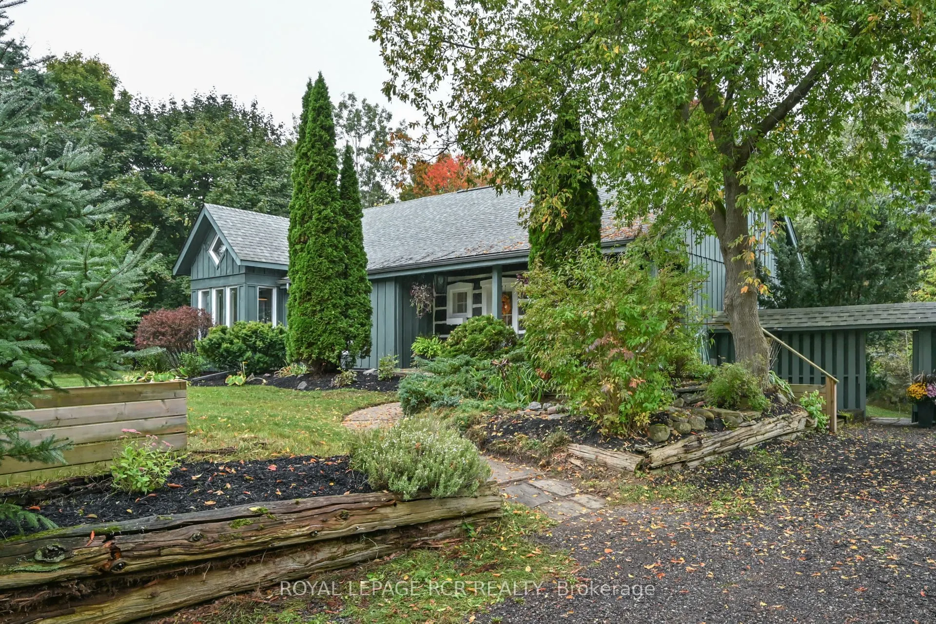 1762 Queen Street