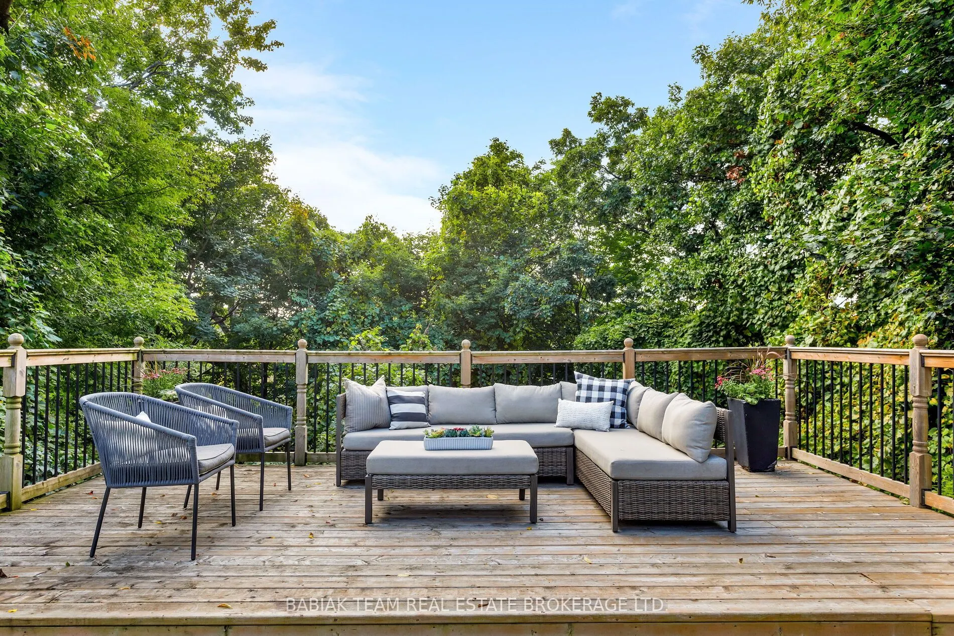 9 Humbercrest Point