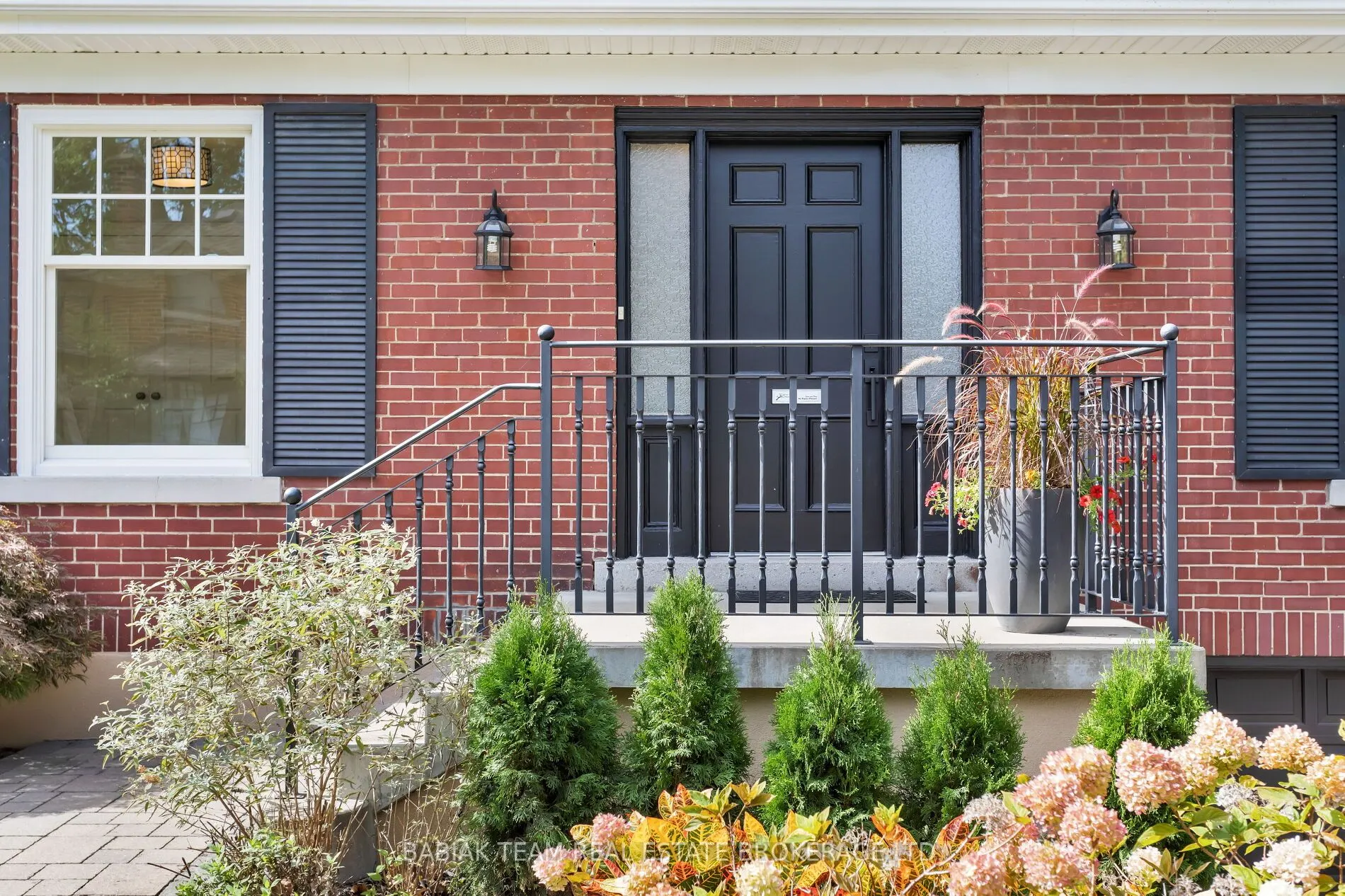 9 Humbercrest Point