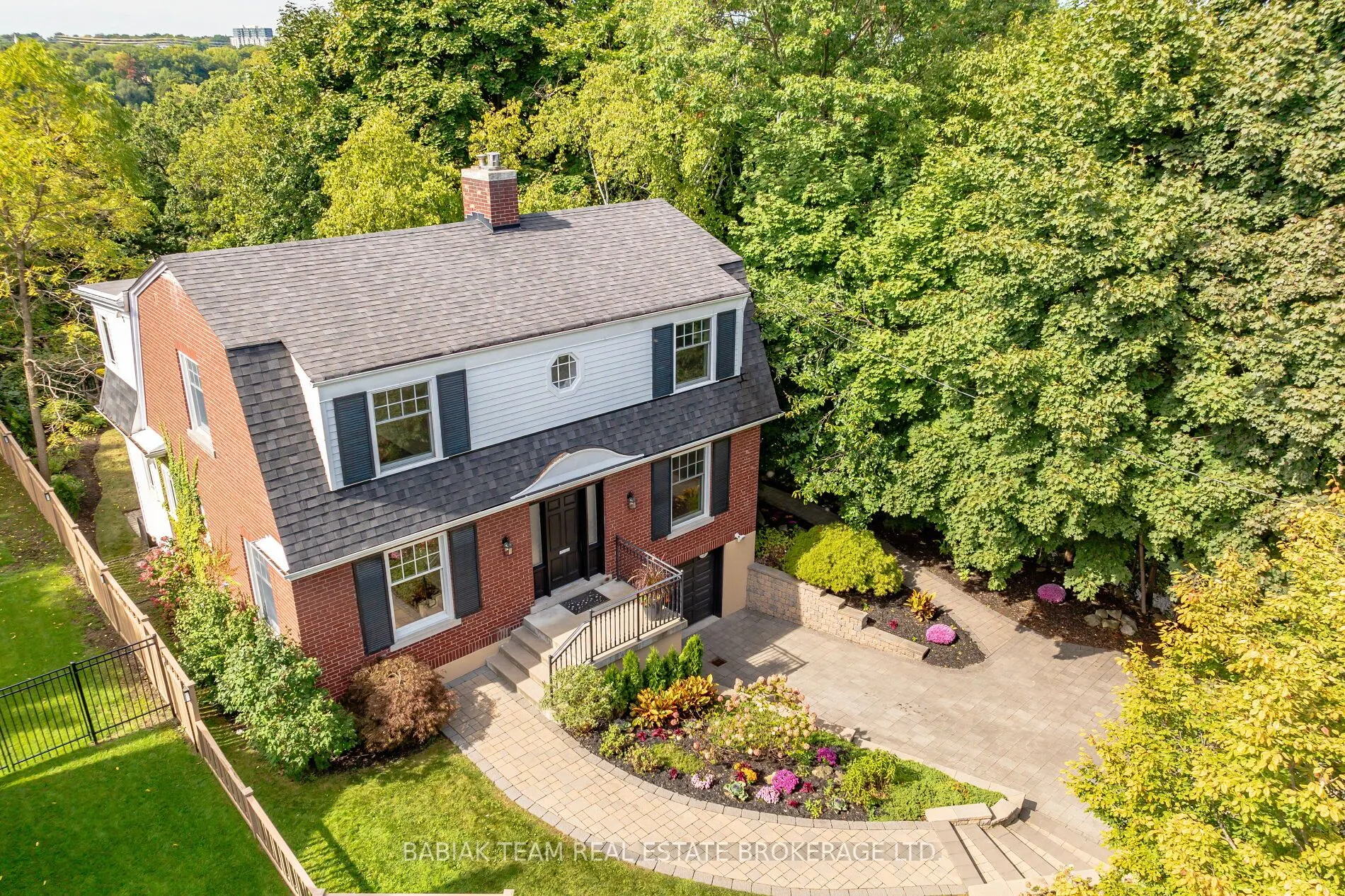 9 Humbercrest Point