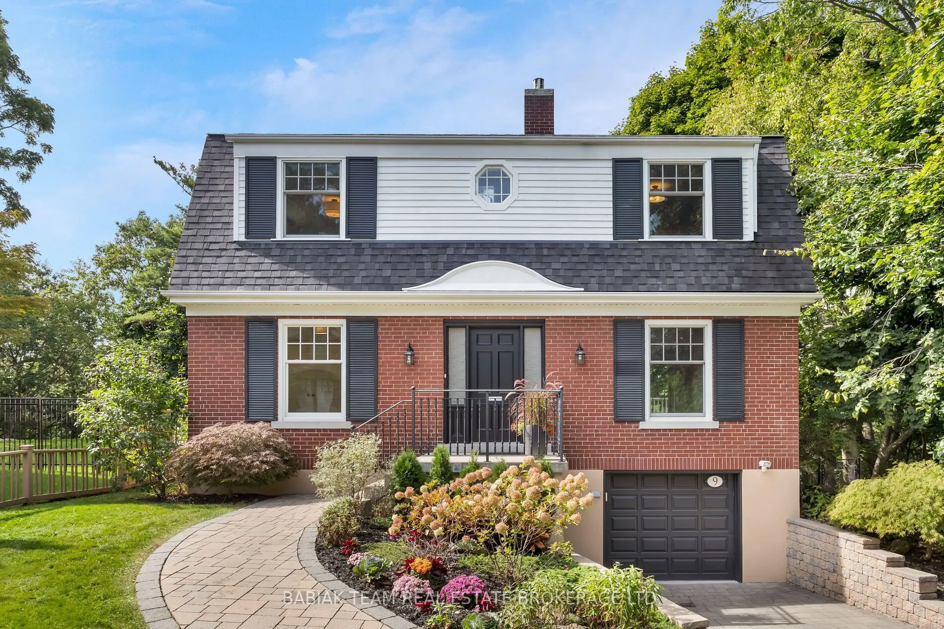 9 Humbercrest Point