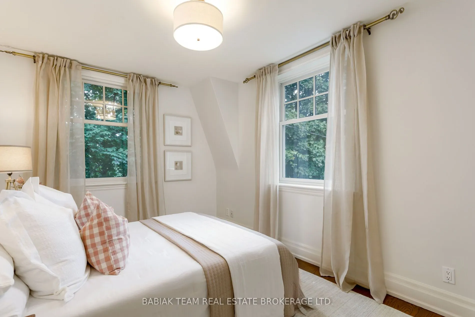 9 Humbercrest Point