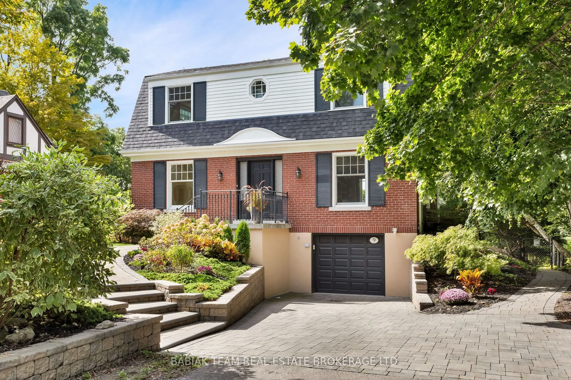 9 Humbercrest Point
