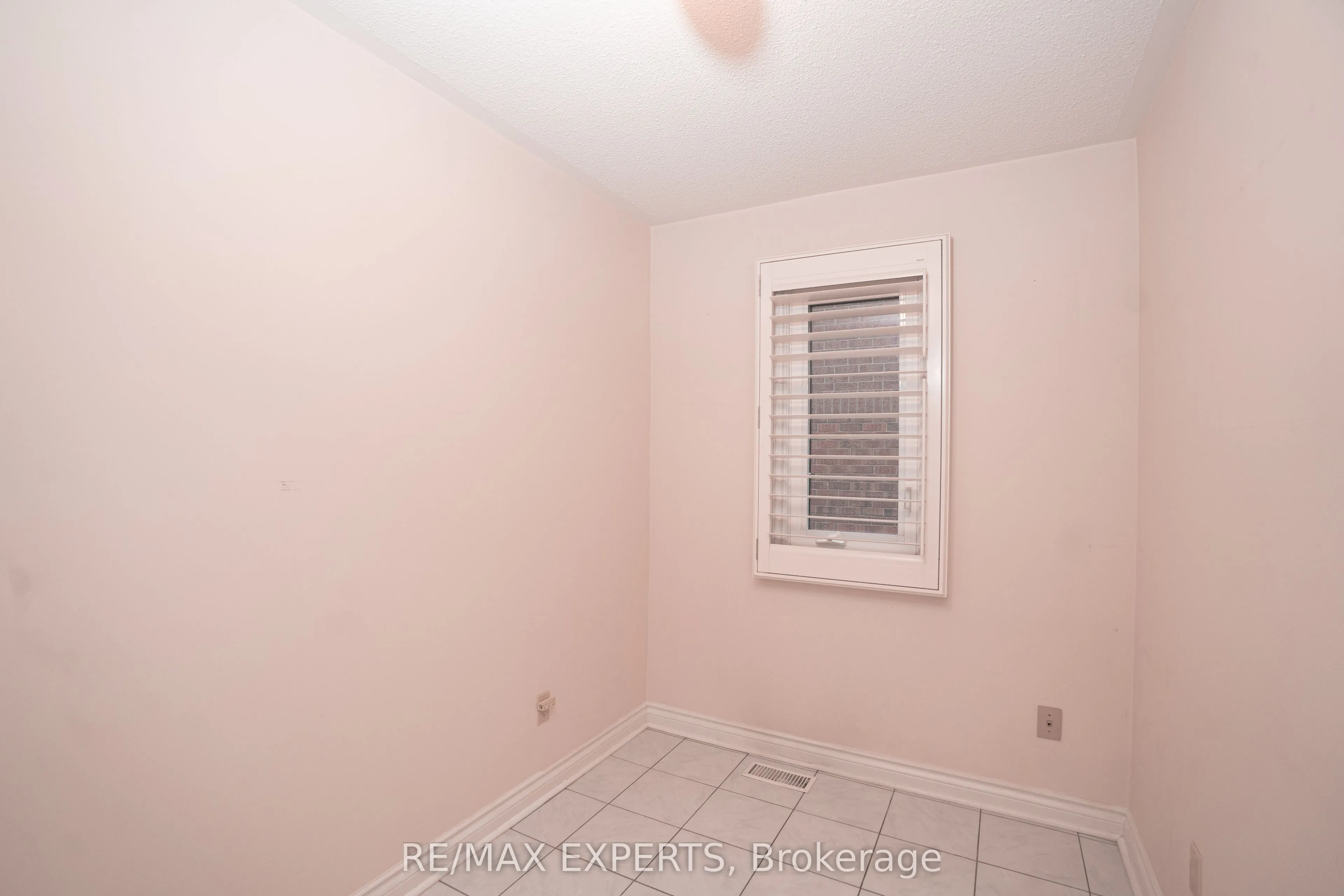 48 Ingleside Drive