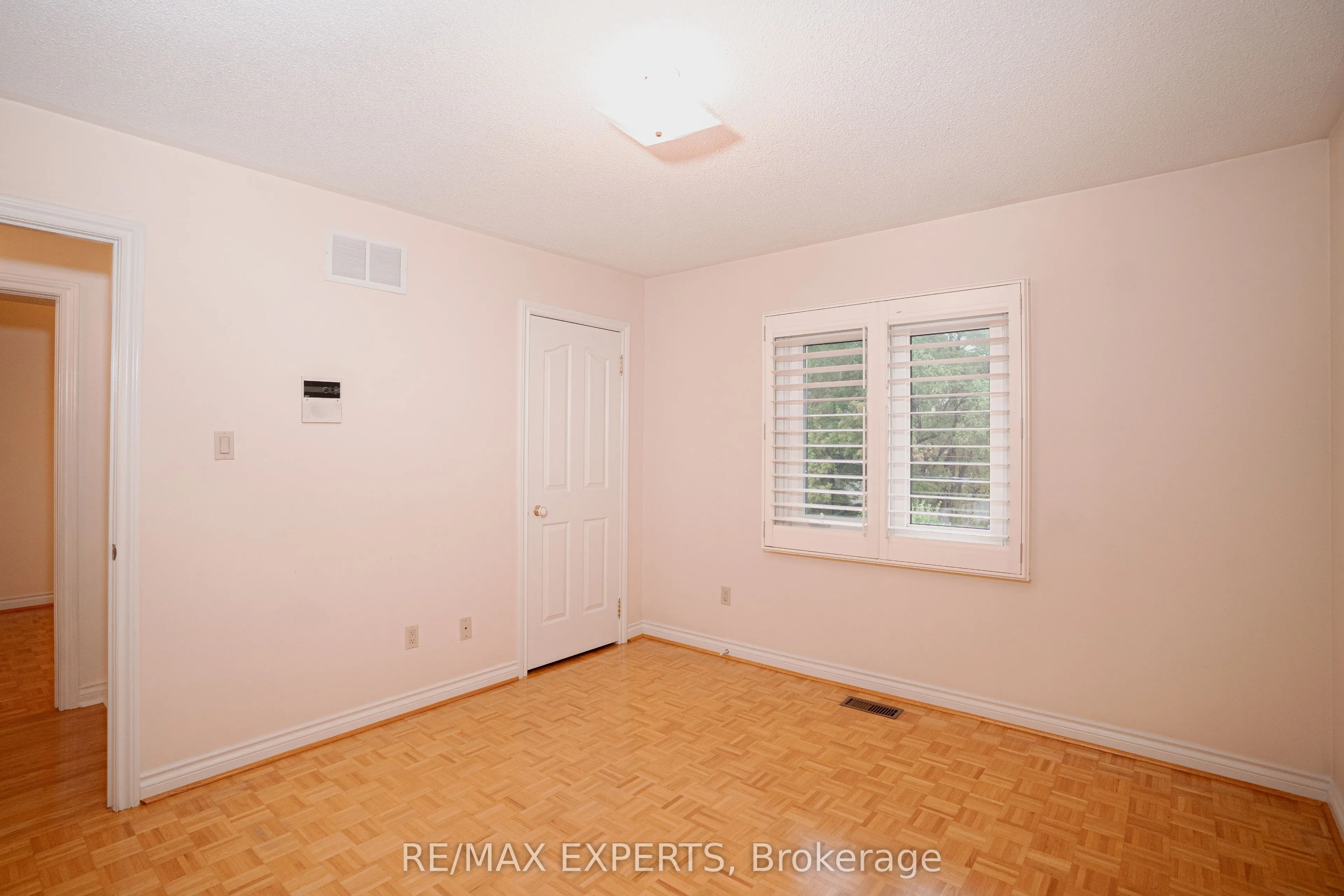 48 Ingleside Drive