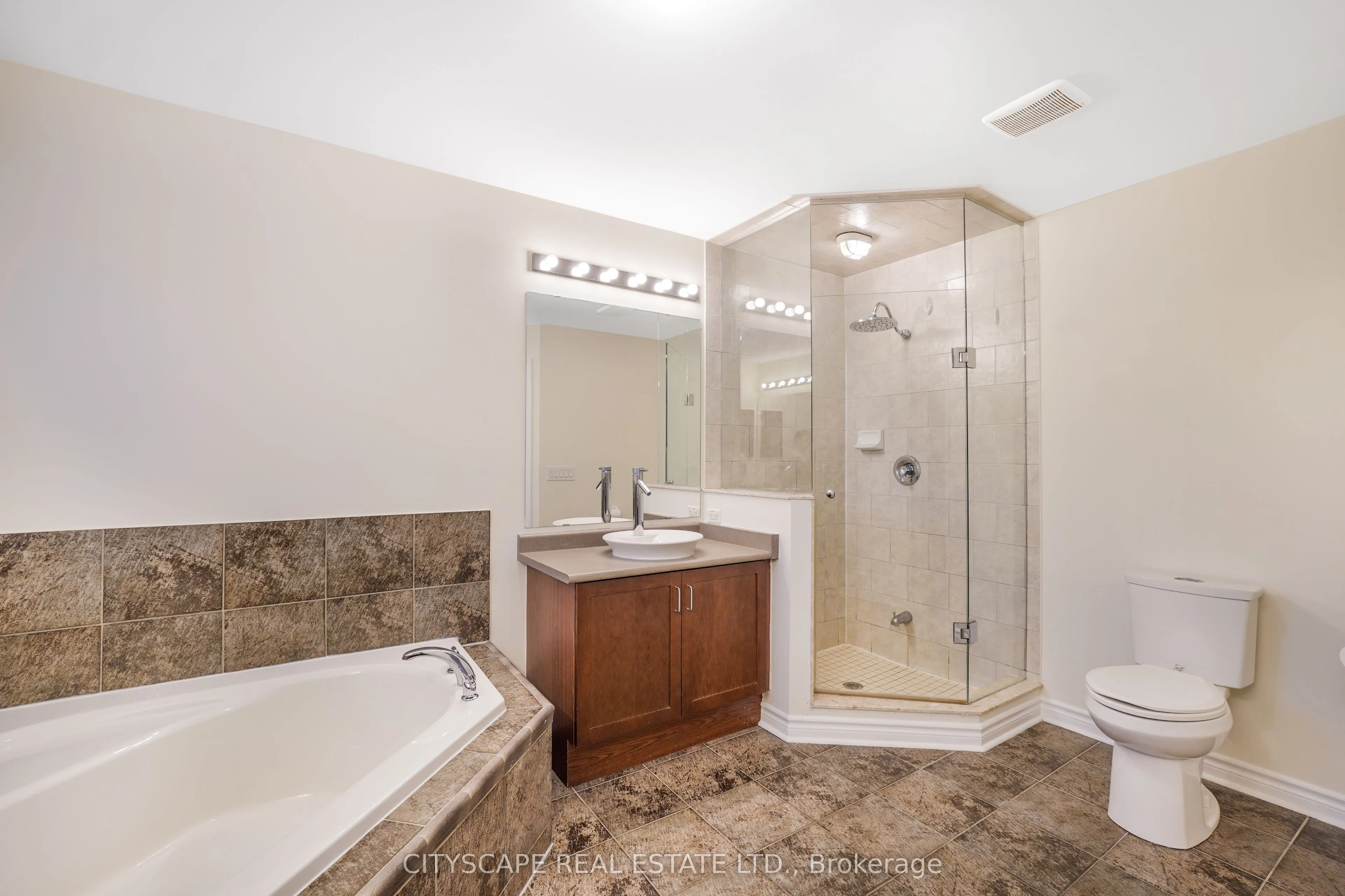 5515 Challenger Drive