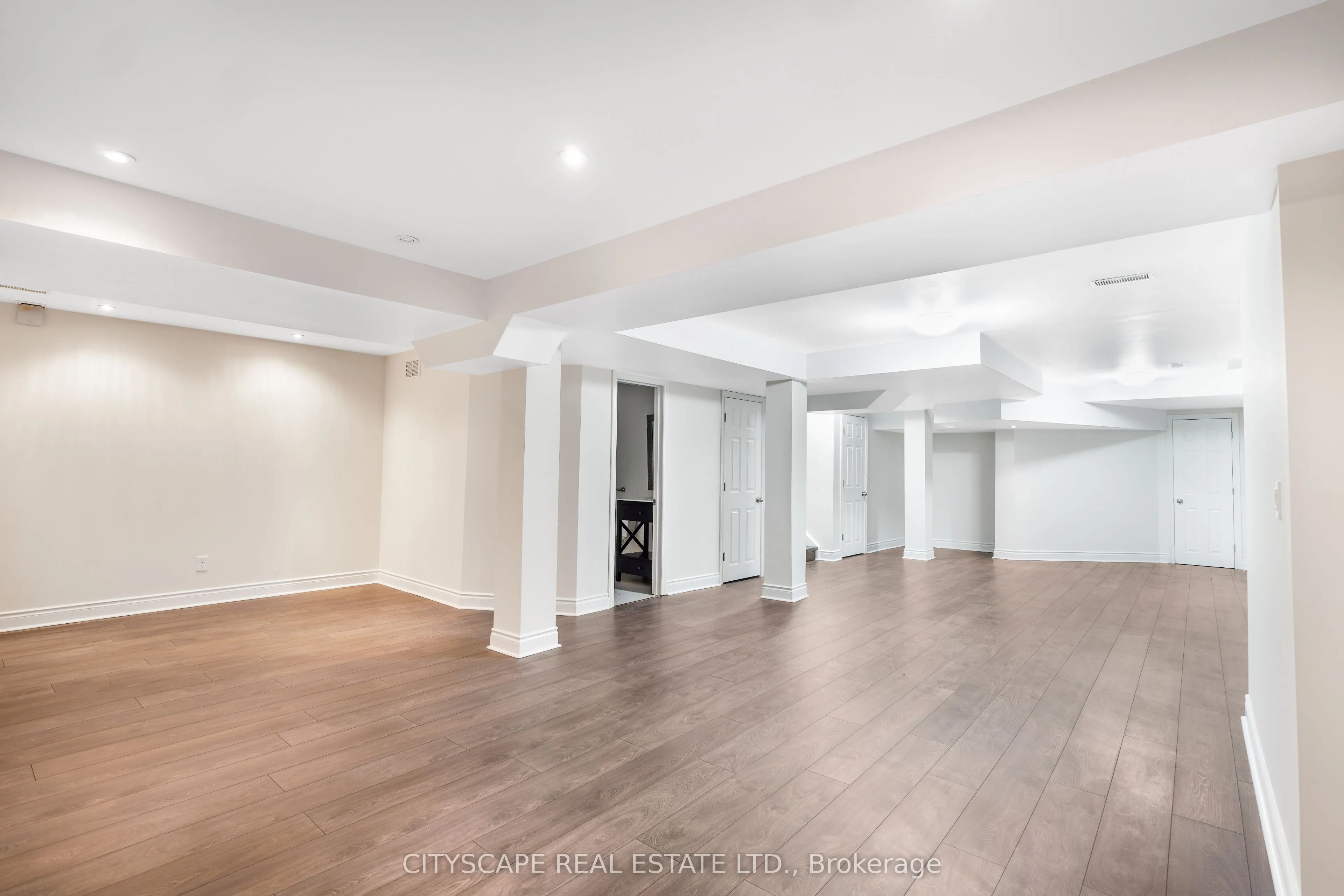 5515 Challenger Drive