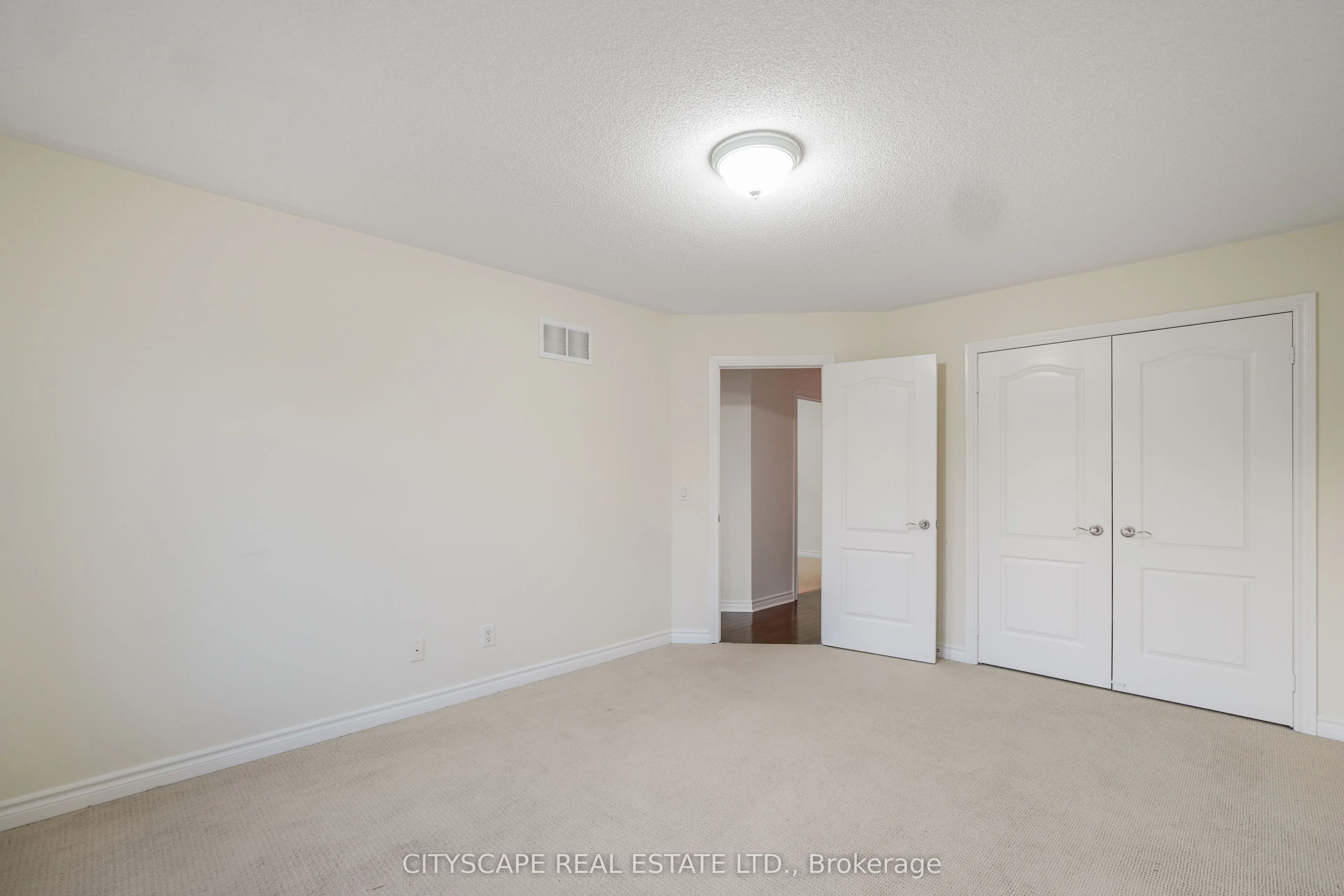 5515 Challenger Drive