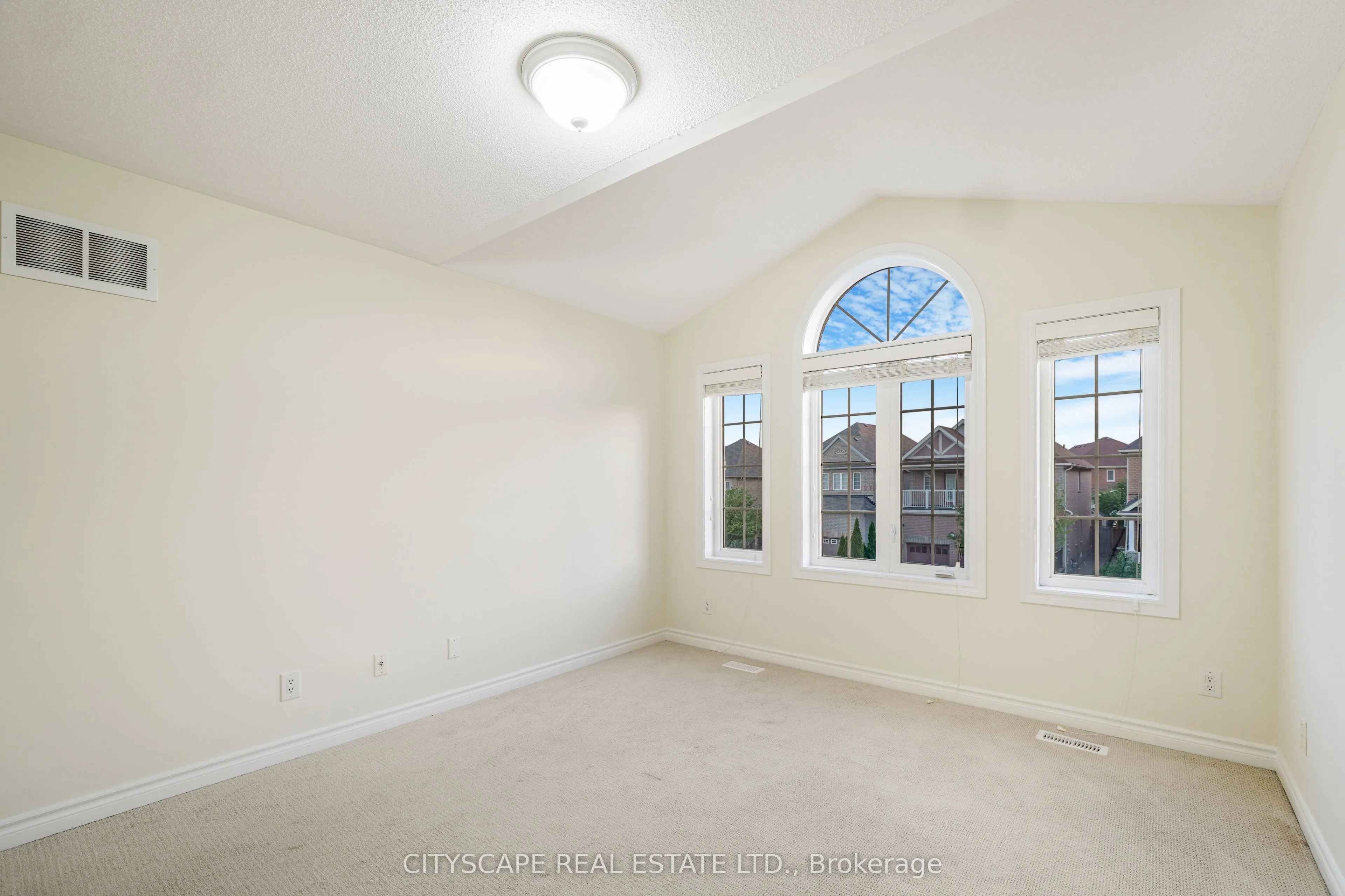 5515 Challenger Drive