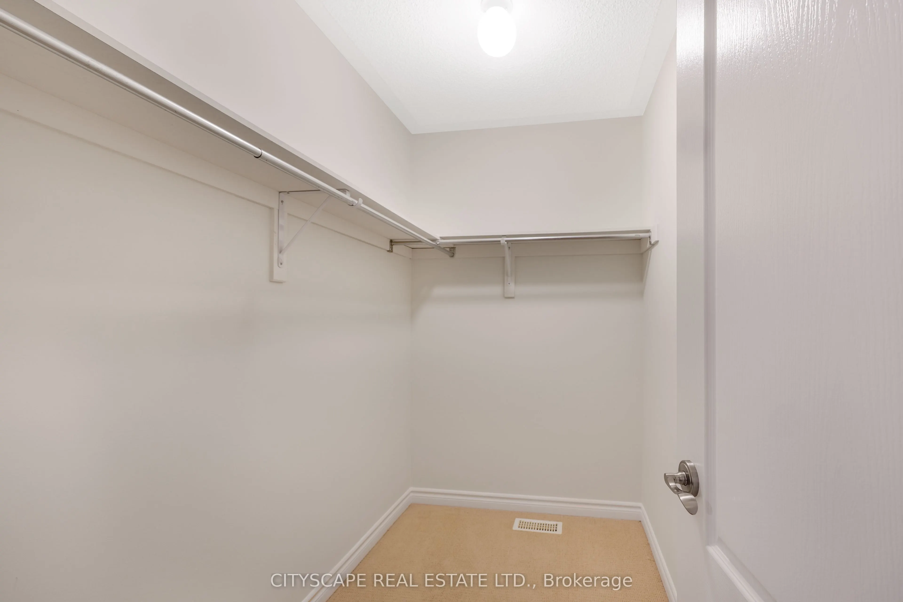 5515 Challenger Drive