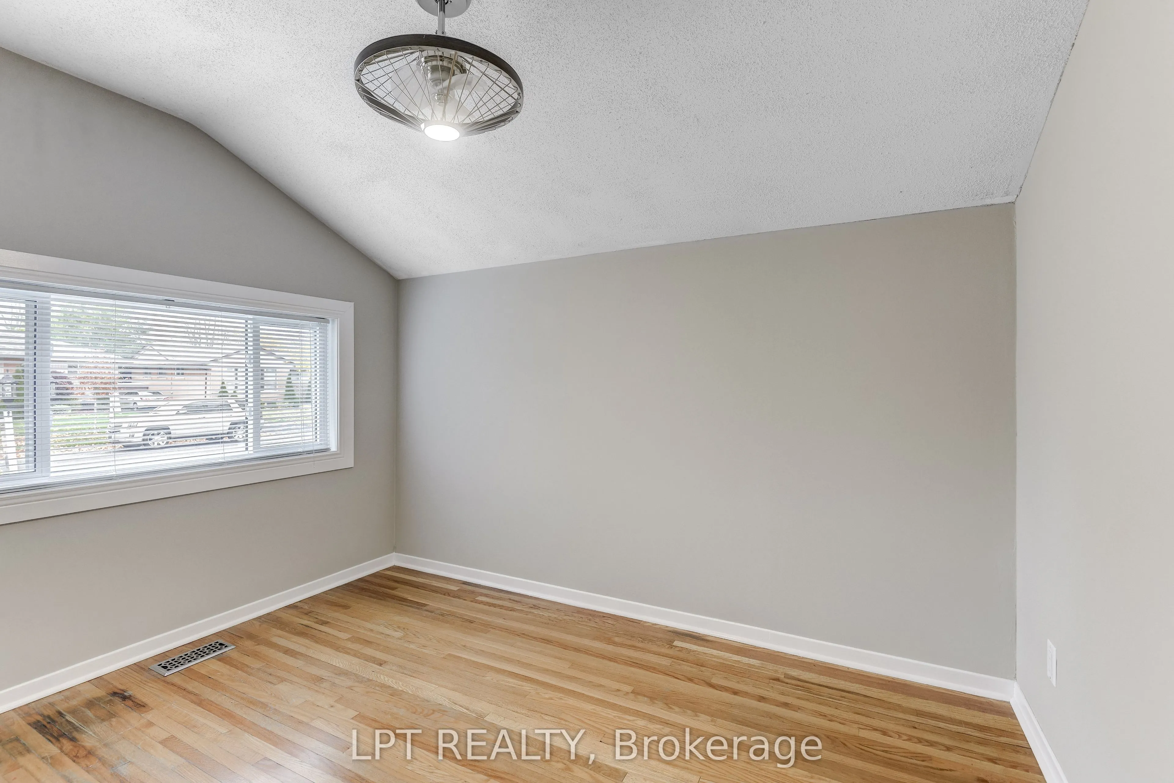 31 Burgby Avenue
