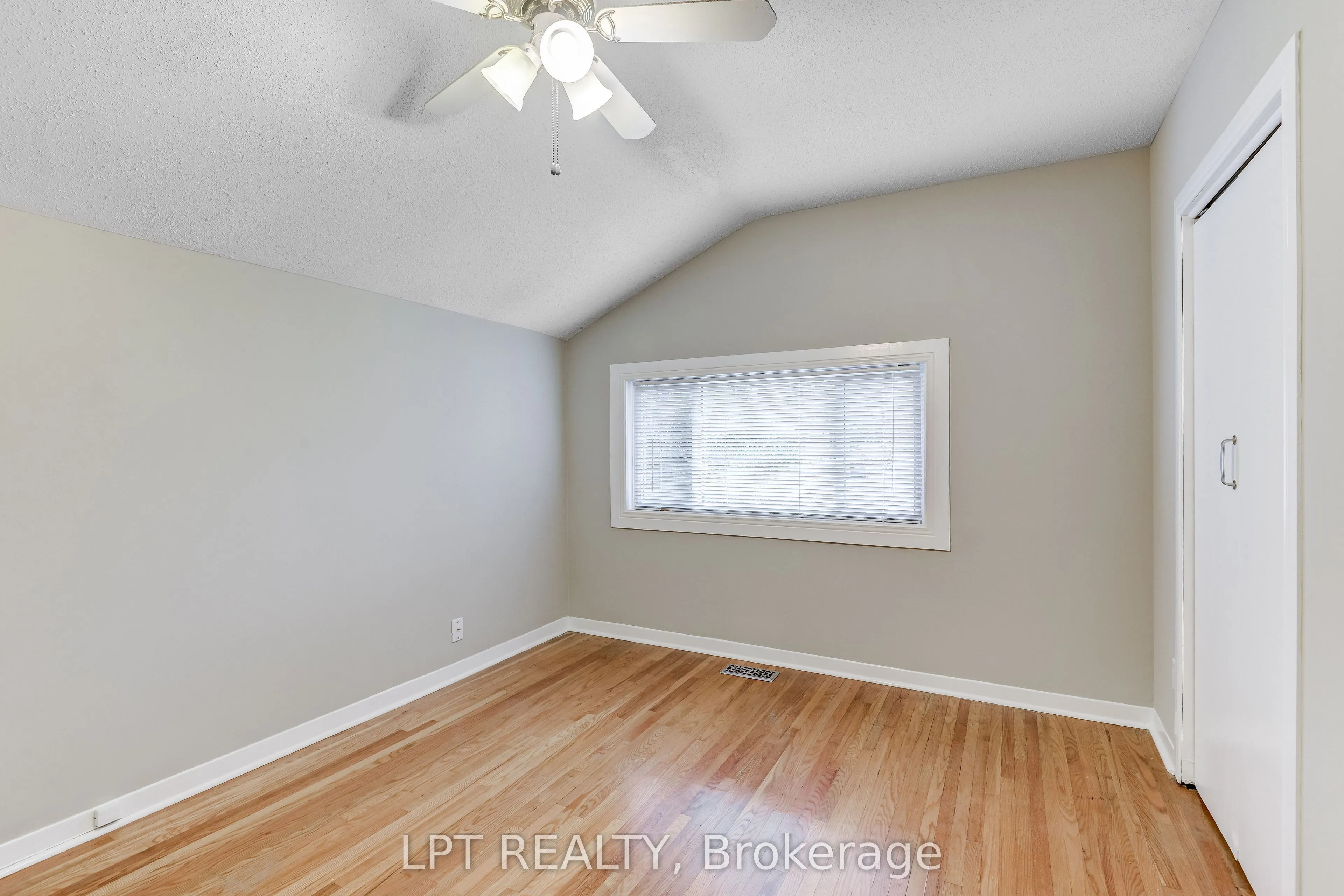 31 Burgby Avenue