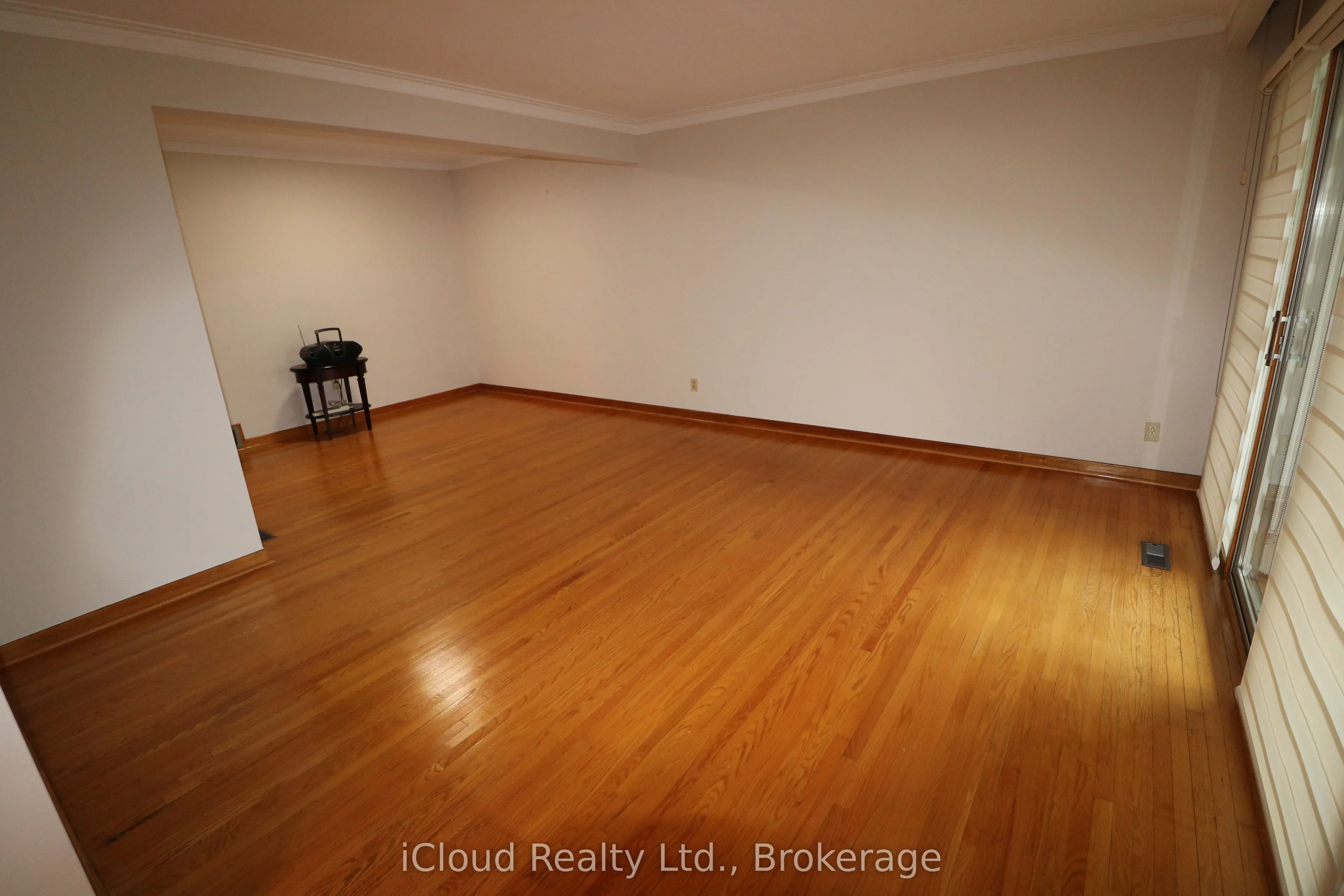 61 Rockbank Crescent