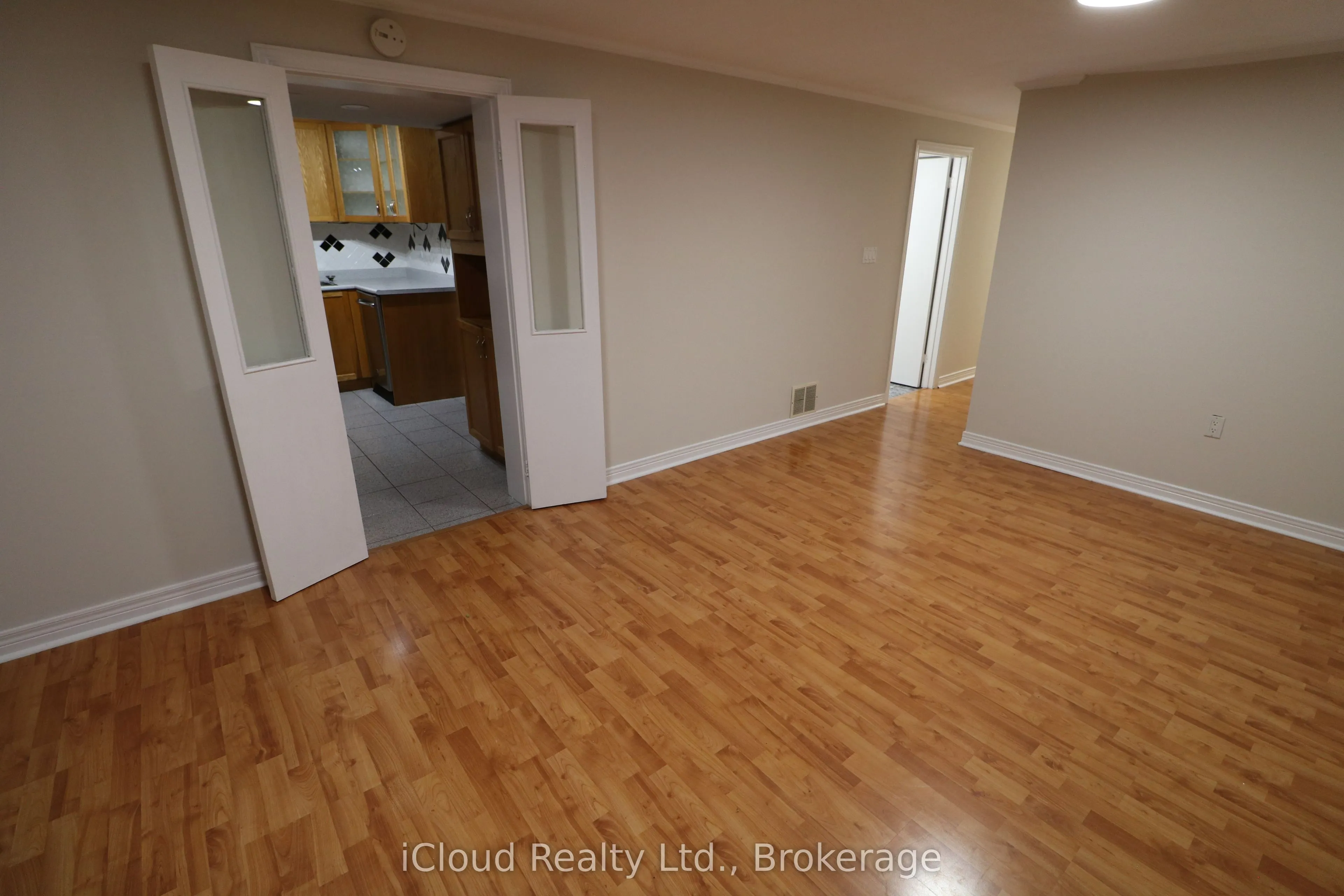 61 Rockbank Crescent