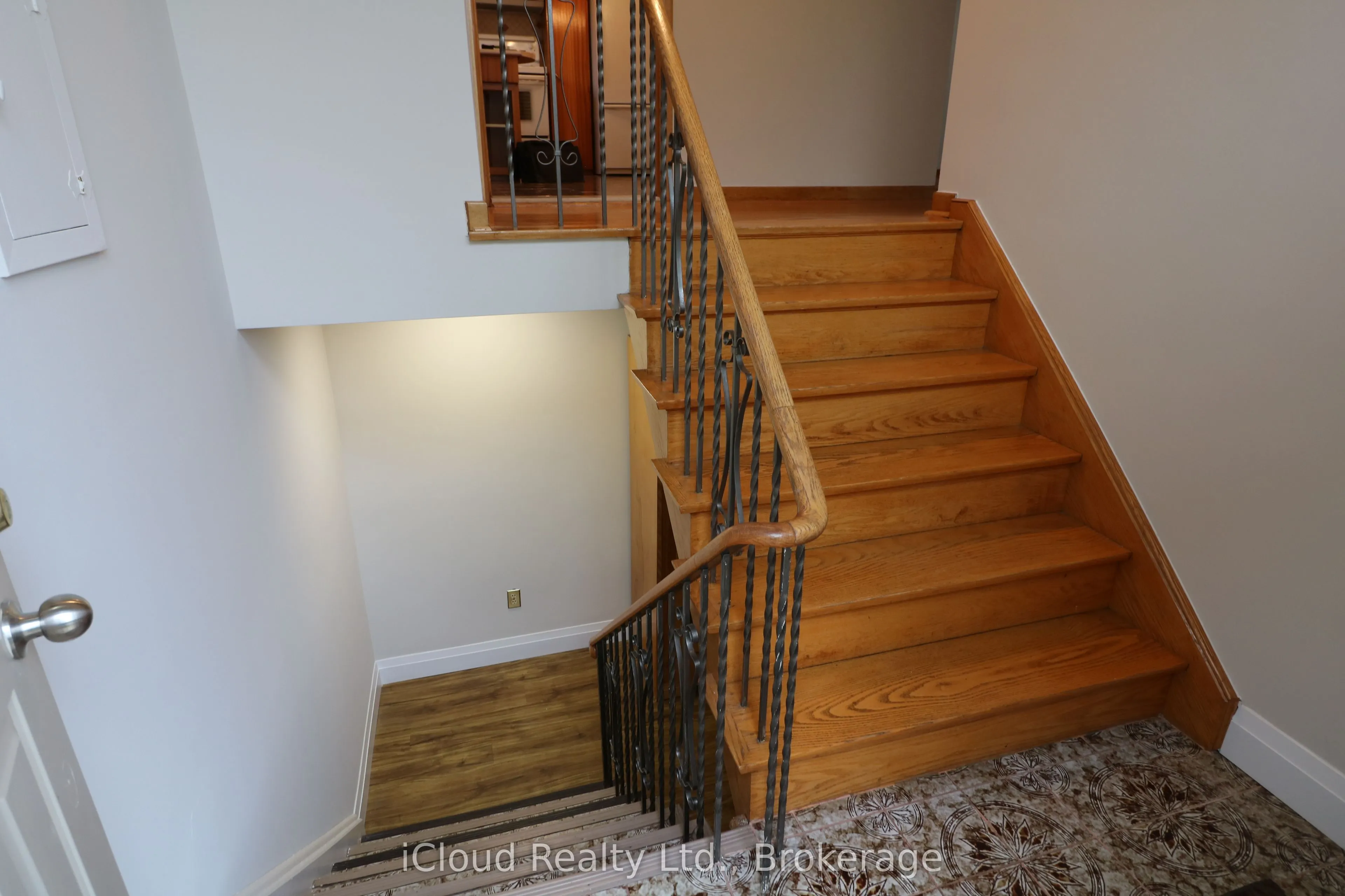61 Rockbank Crescent