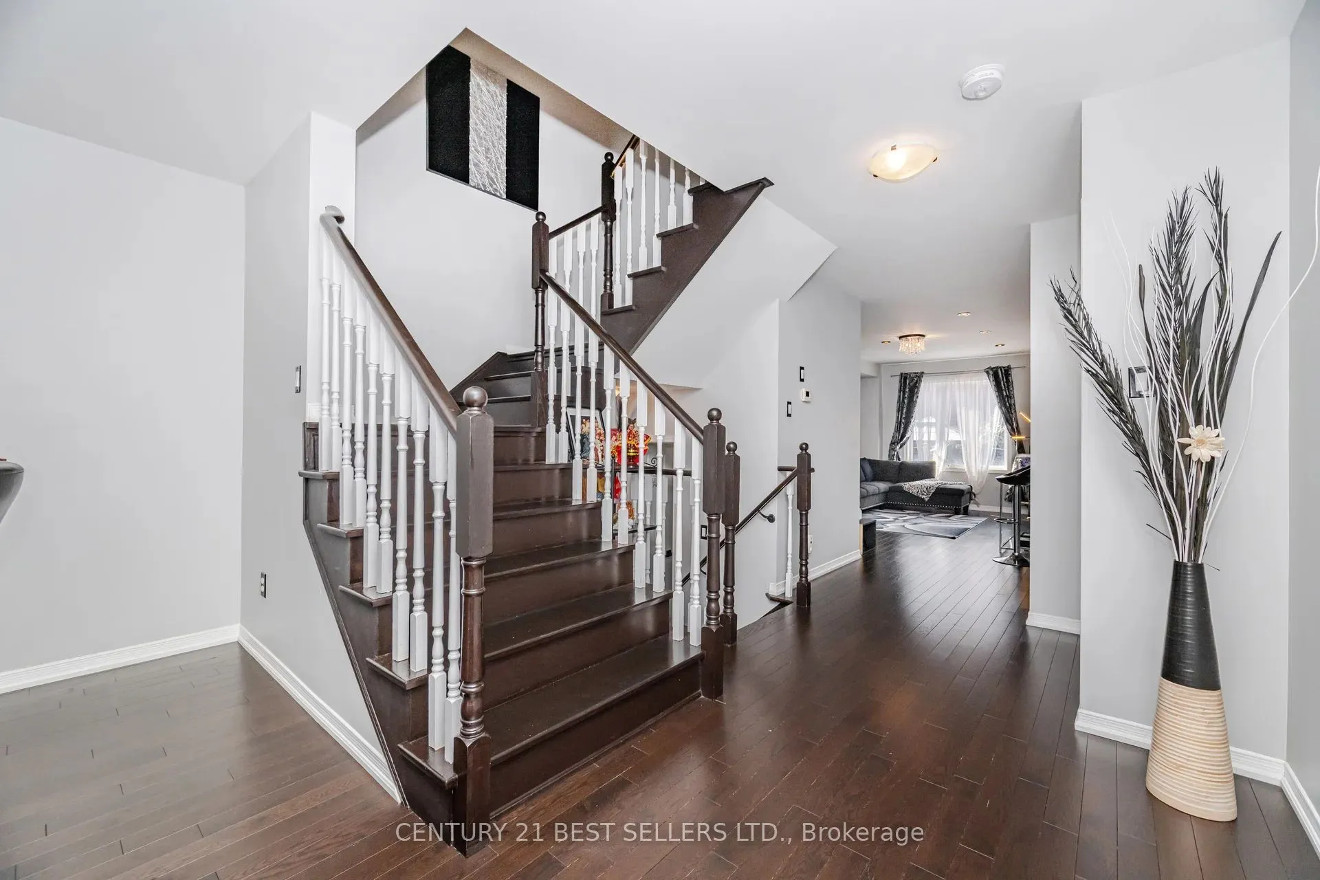 416 Duncan Lane