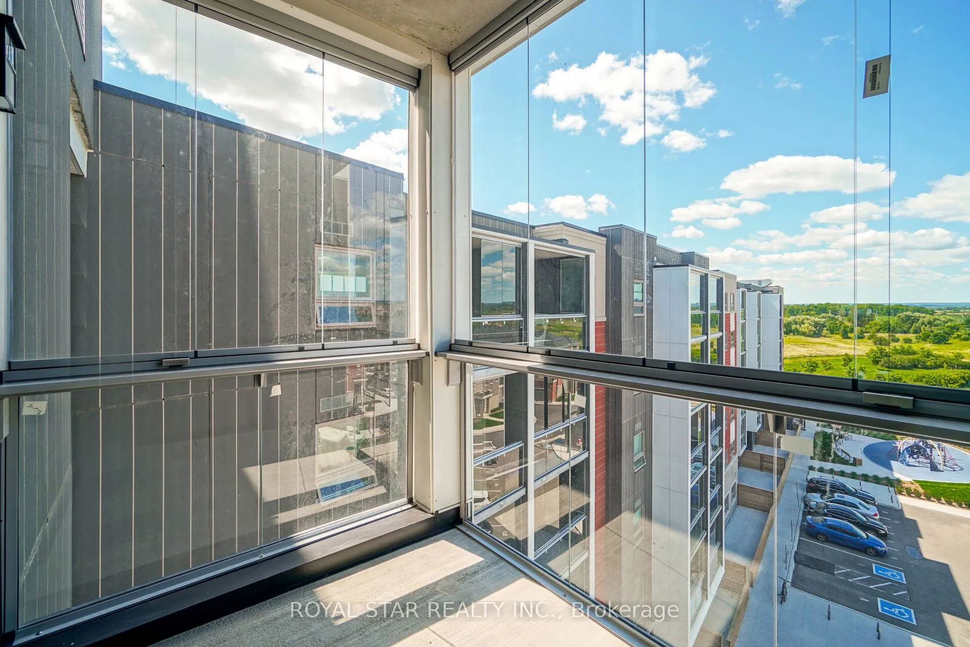 200 Lagerfeld Drive, #601