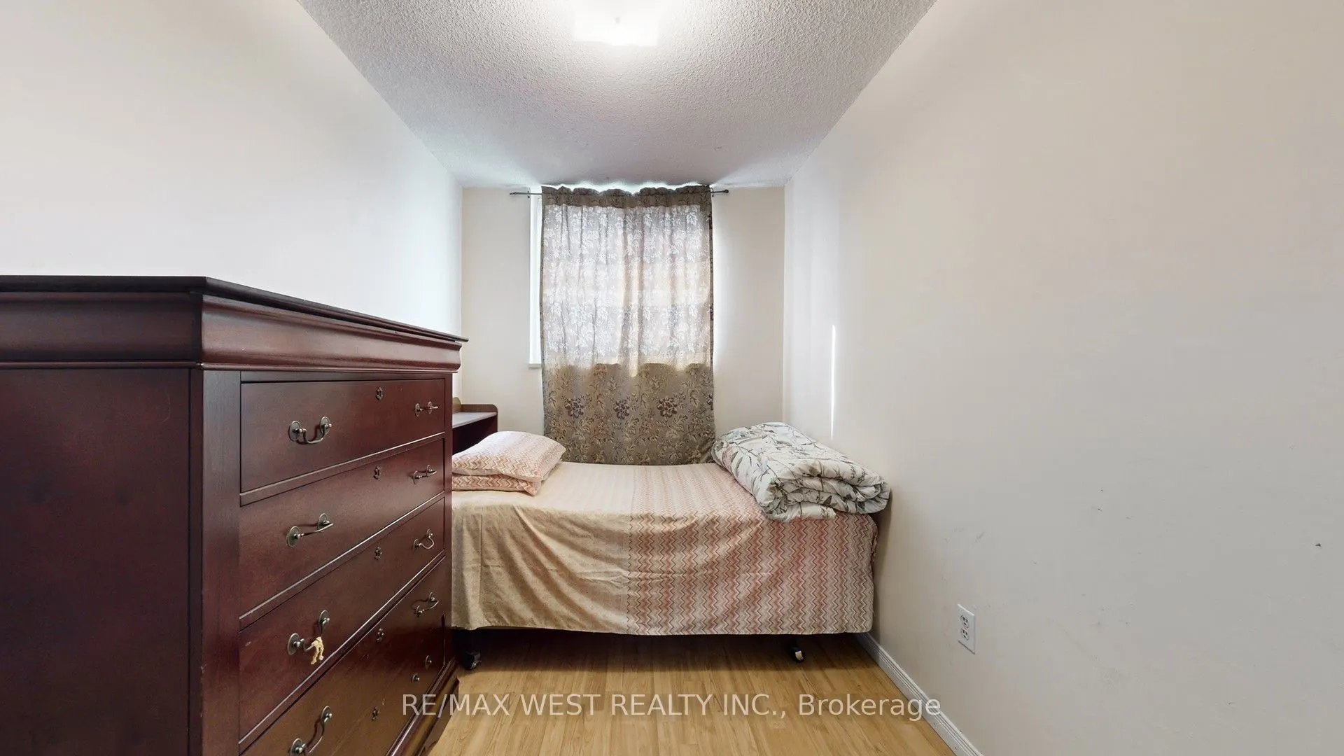 940 Caledonia Road, #210