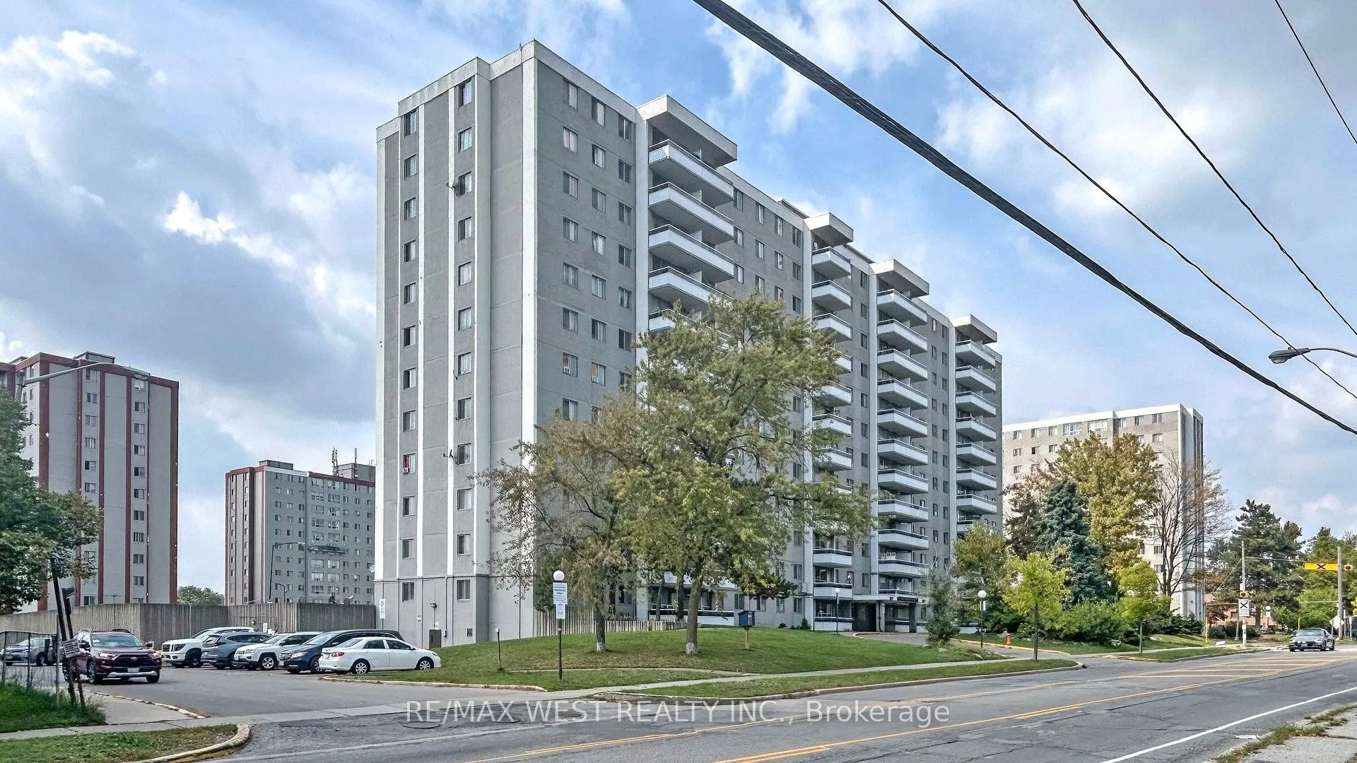 940 Caledonia Road, #210