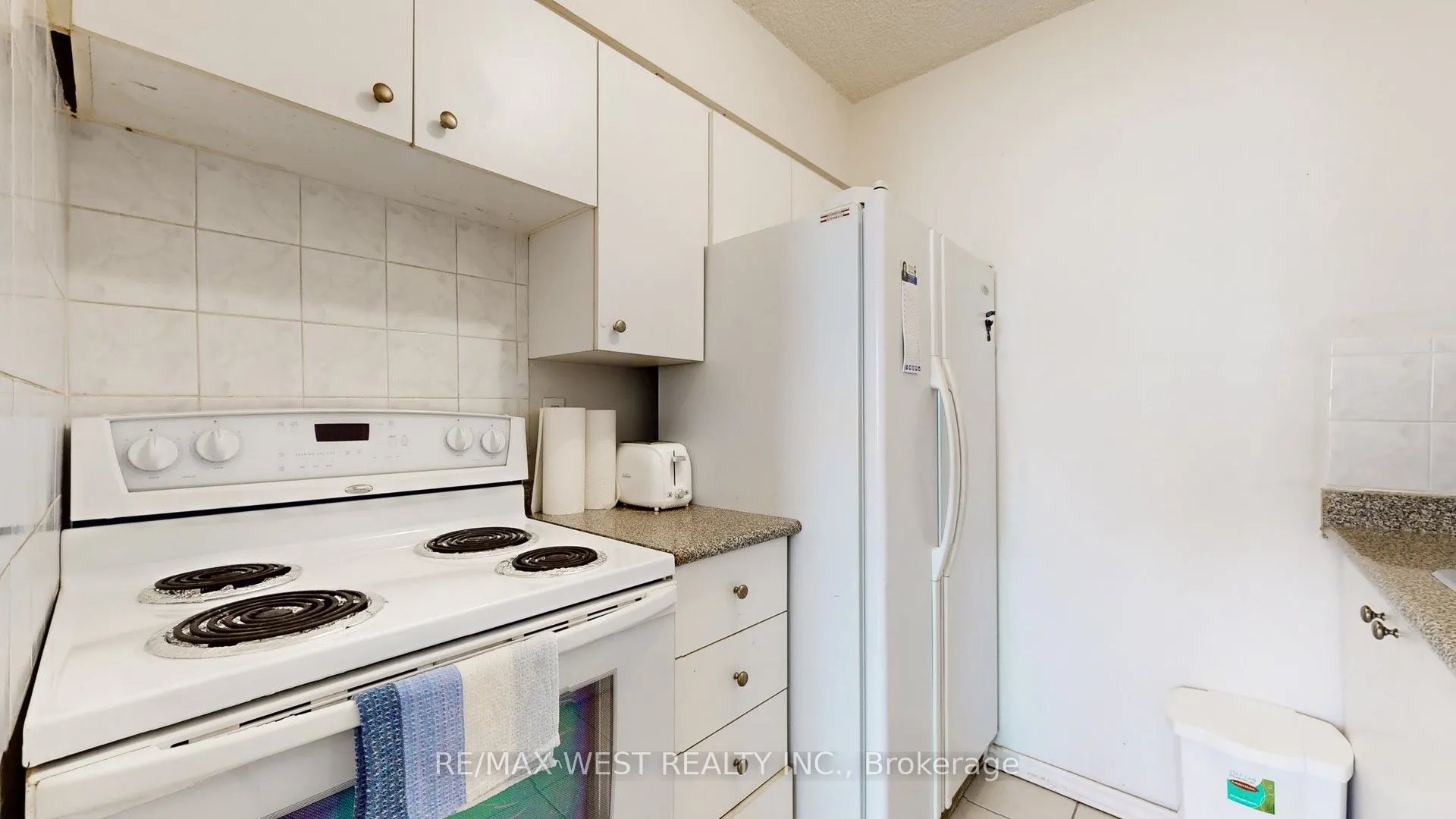 940 Caledonia Road, #210