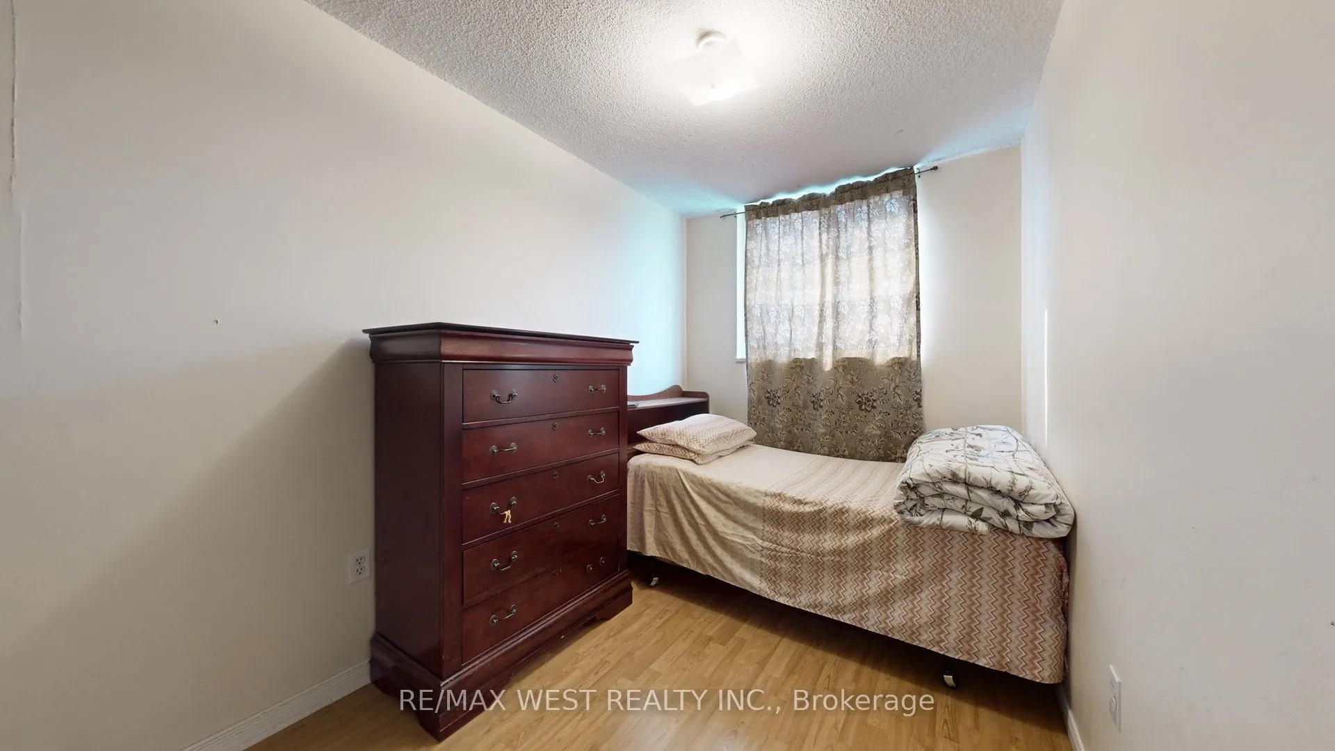 940 Caledonia Road, #210