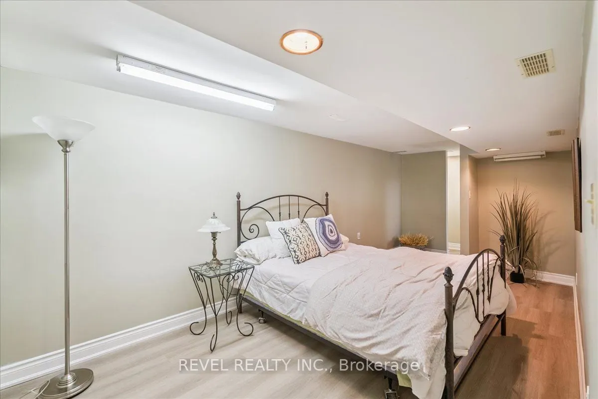15 Ireson Road
