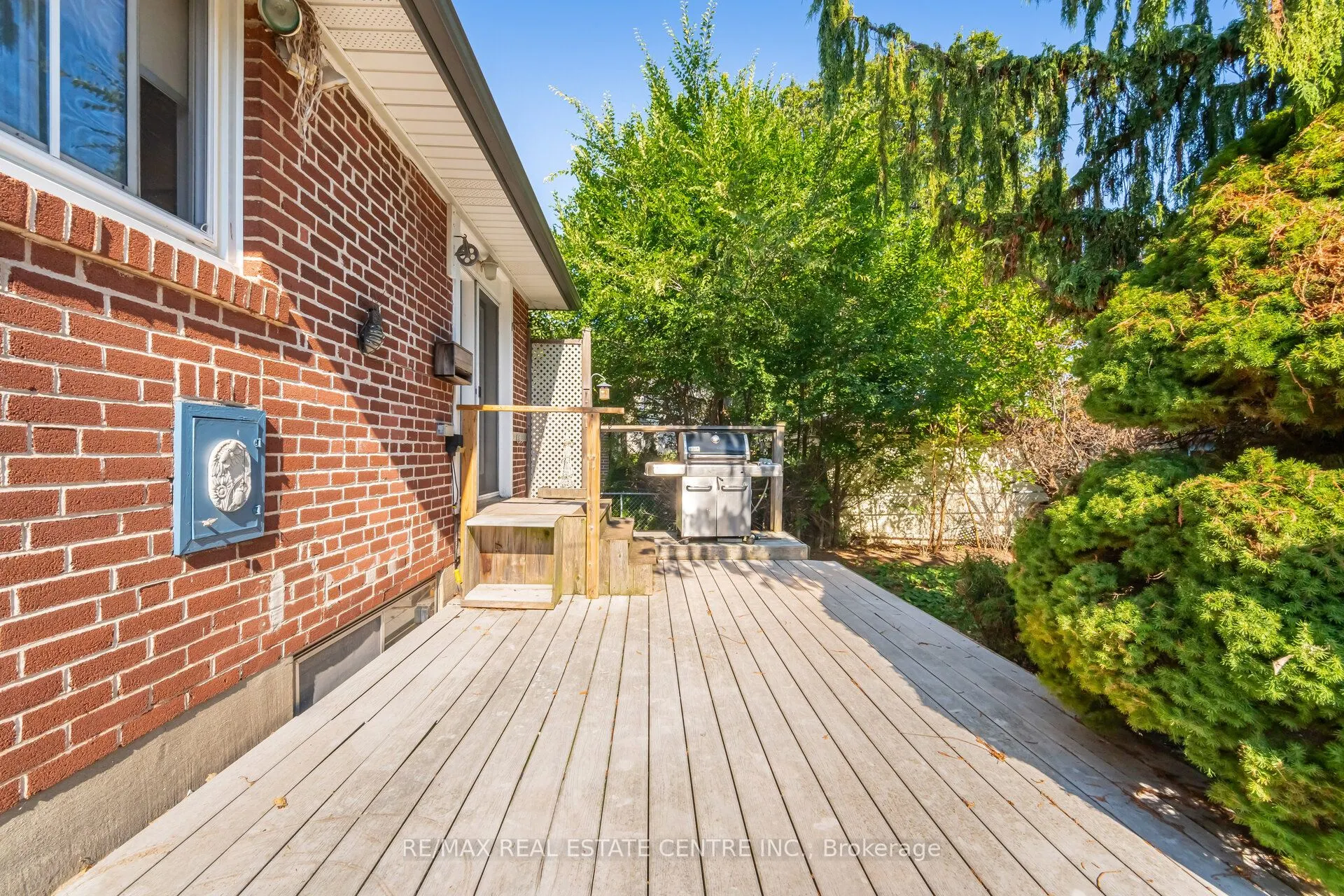 525 SWANN Drive