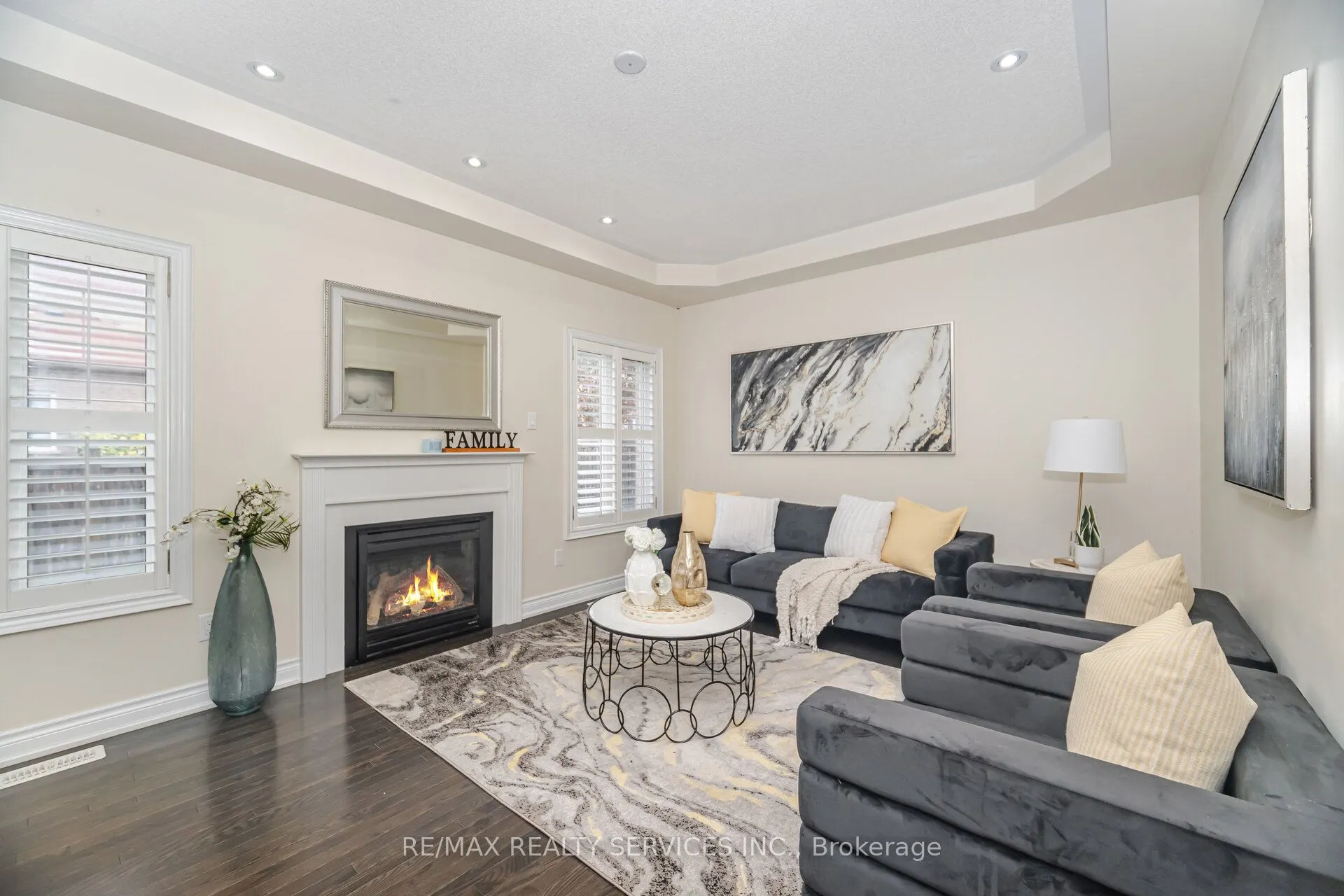 6 BEACON HILL Drive