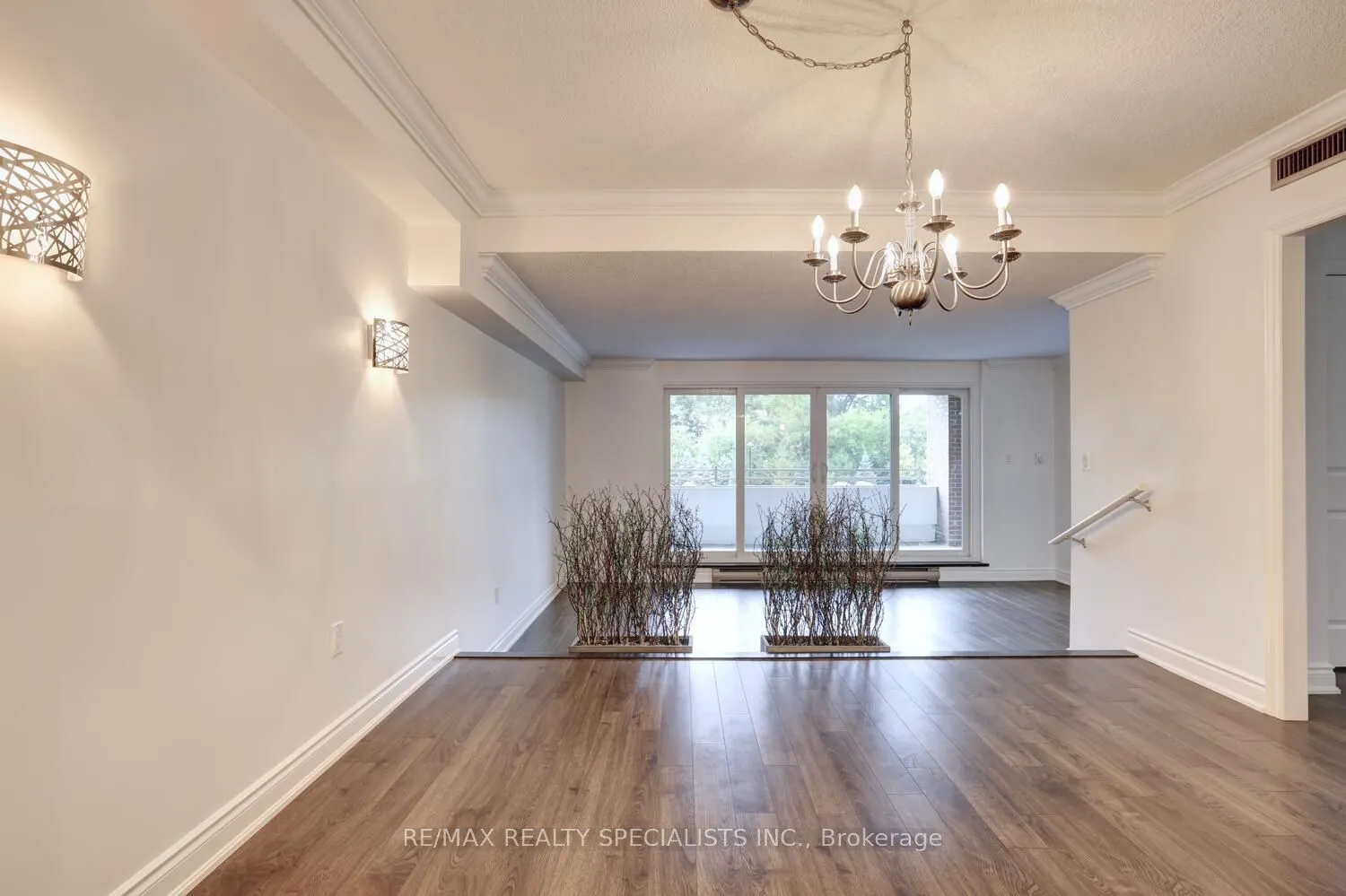 965 Inverhouse Drive, #203