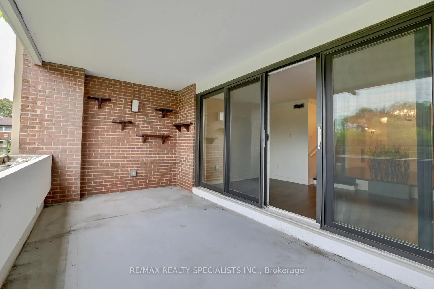 965 Inverhouse Drive, #203
