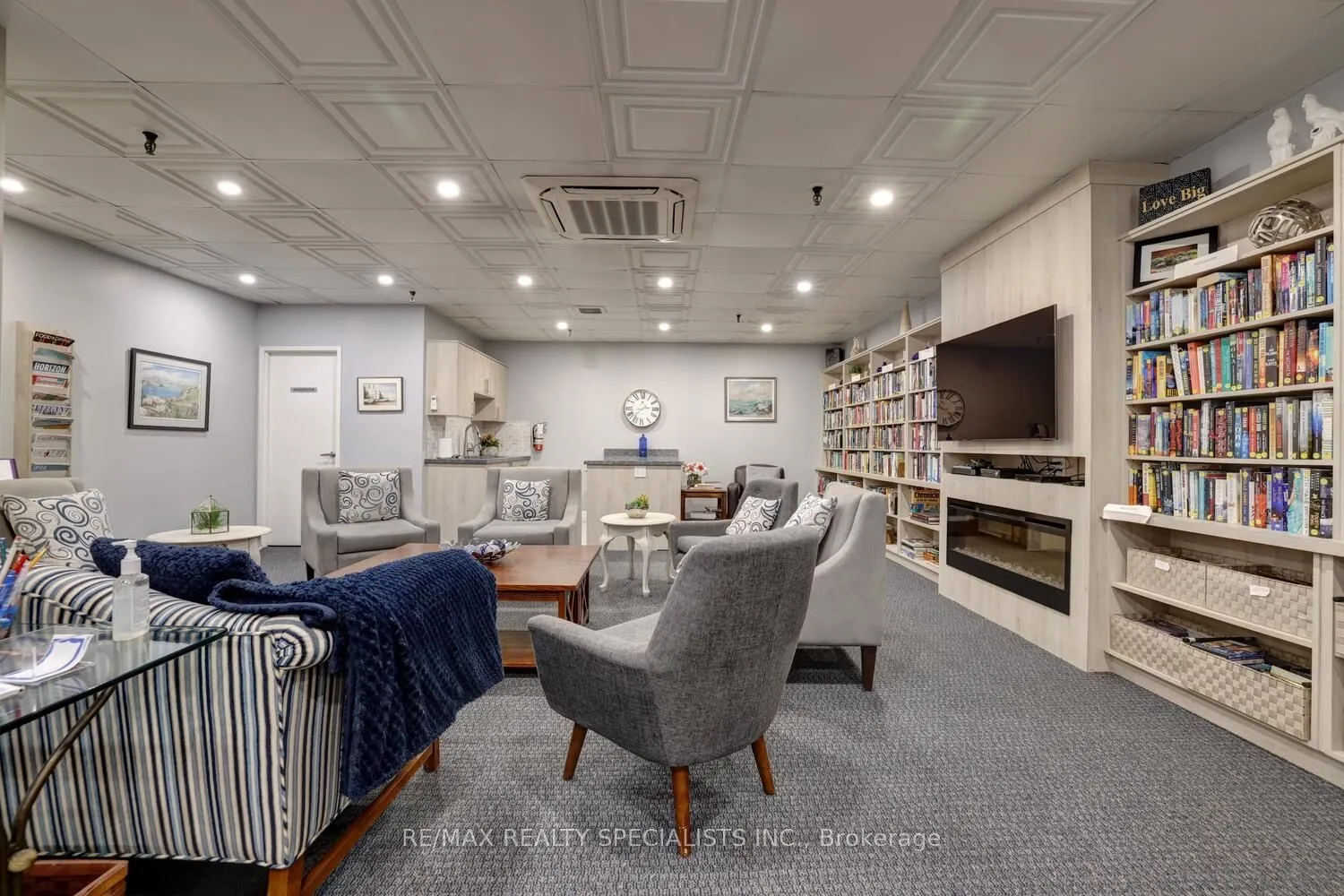 965 Inverhouse Drive, #203
