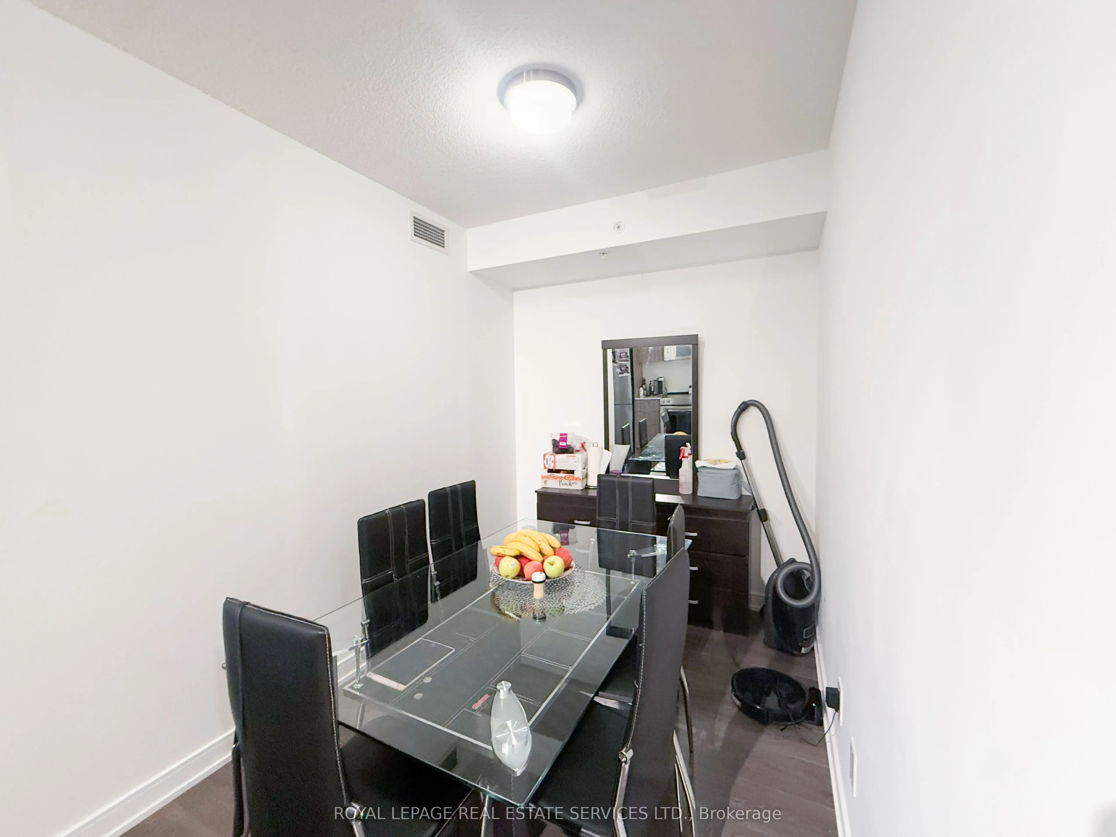 30 Samuel Wood Way, #1506