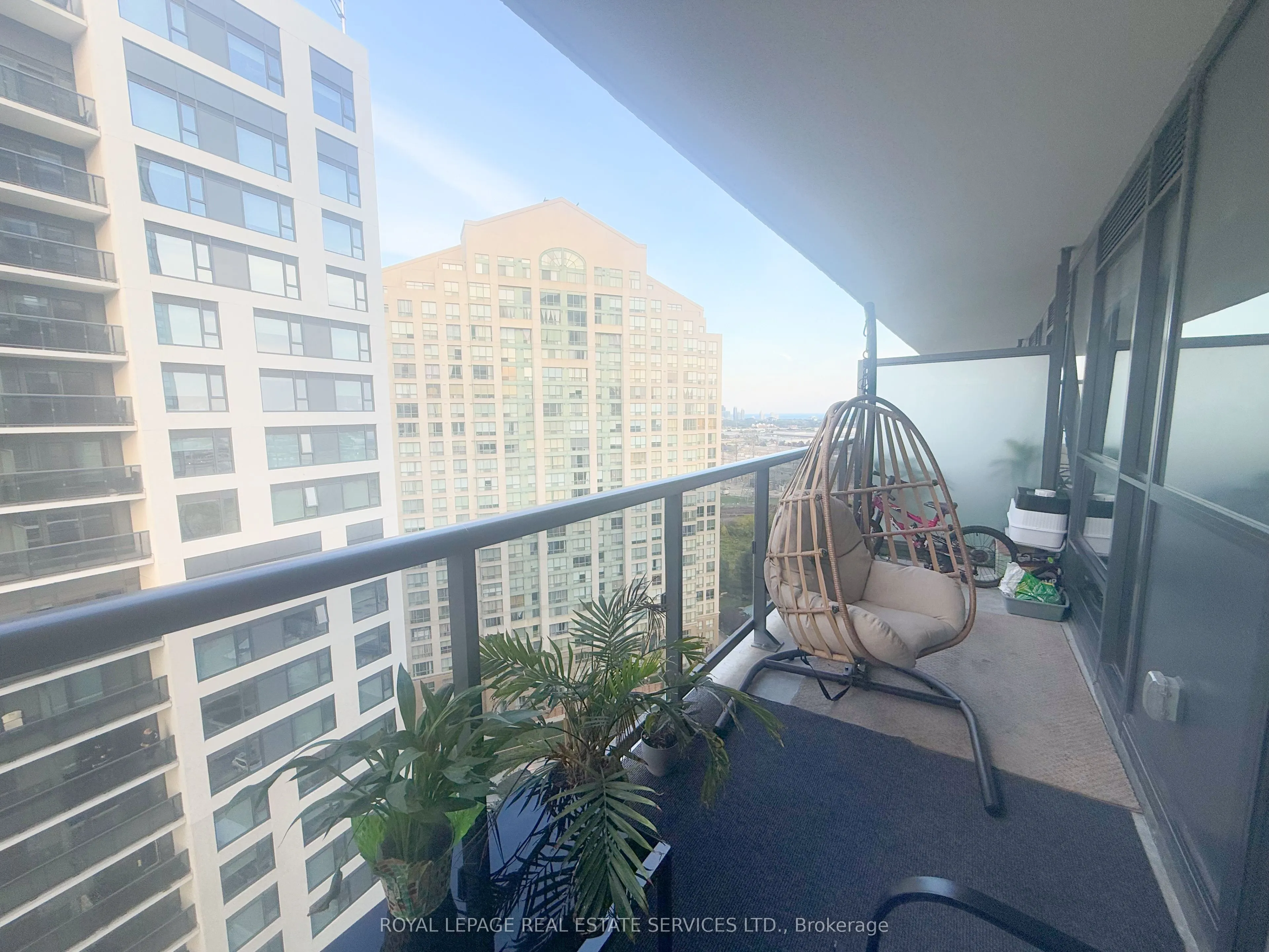 30 Samuel Wood Way, #1506