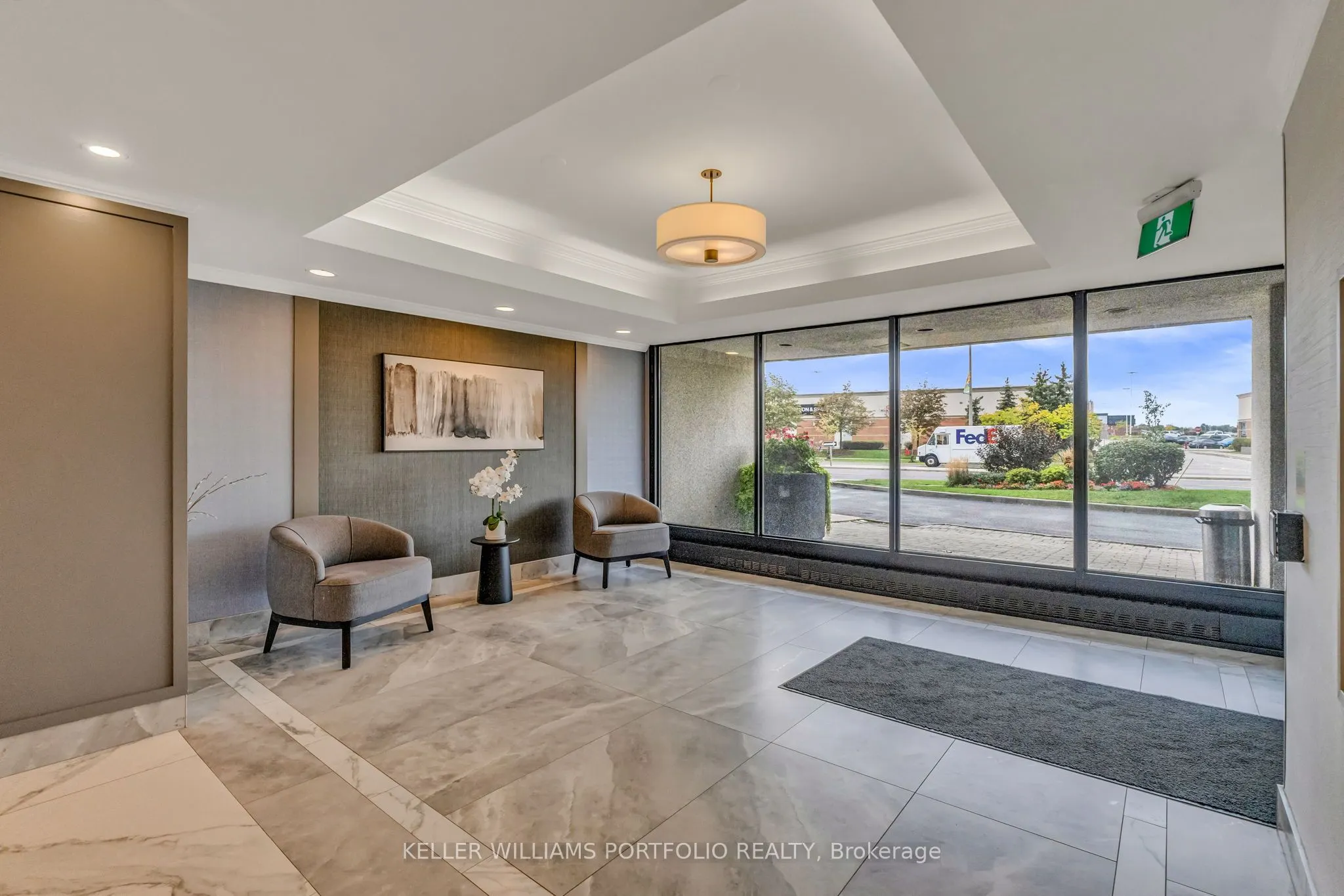 2900 Battleford Road, #901