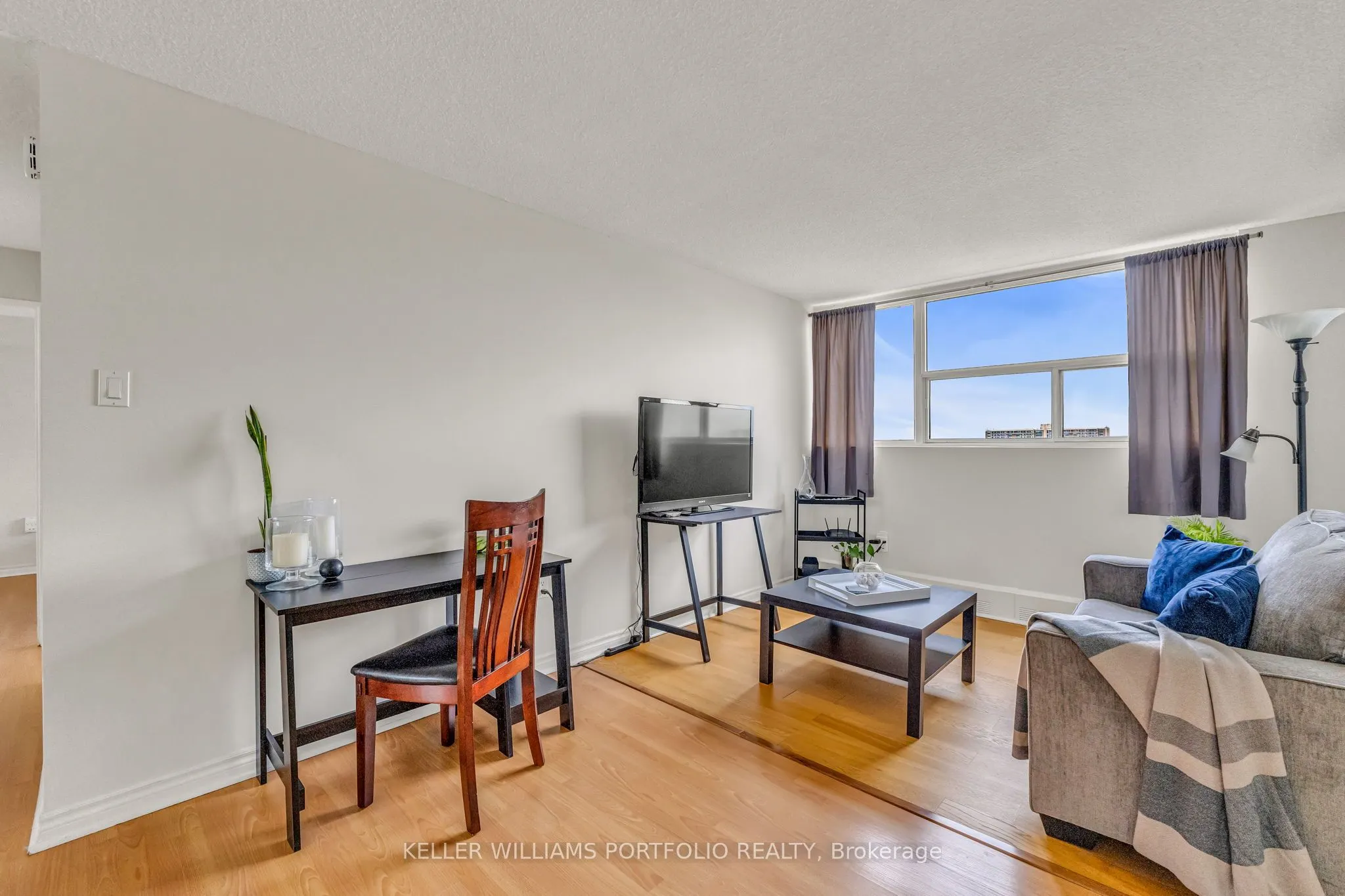 2900 Battleford Road, #901
